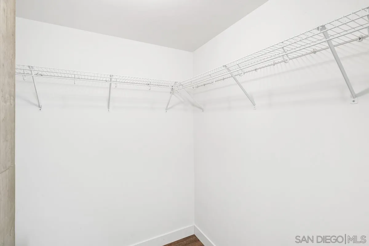 Photo #25: 250040916 Listing: Photo #25