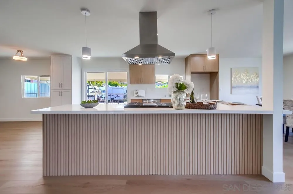 https://cdn.realtyfeed.com/cdn/127/250040918/93a185af44e15f334652b29c2936e1de.webp