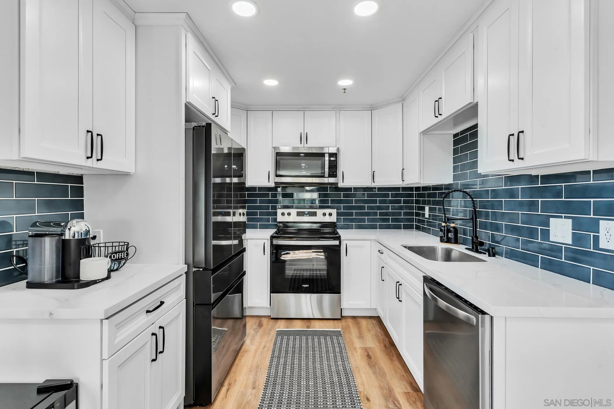 https://cdn.realtyfeed.com/cdn/127/250040920/d5d4eb55be5bbfd342de3bac454e5aaf.webp