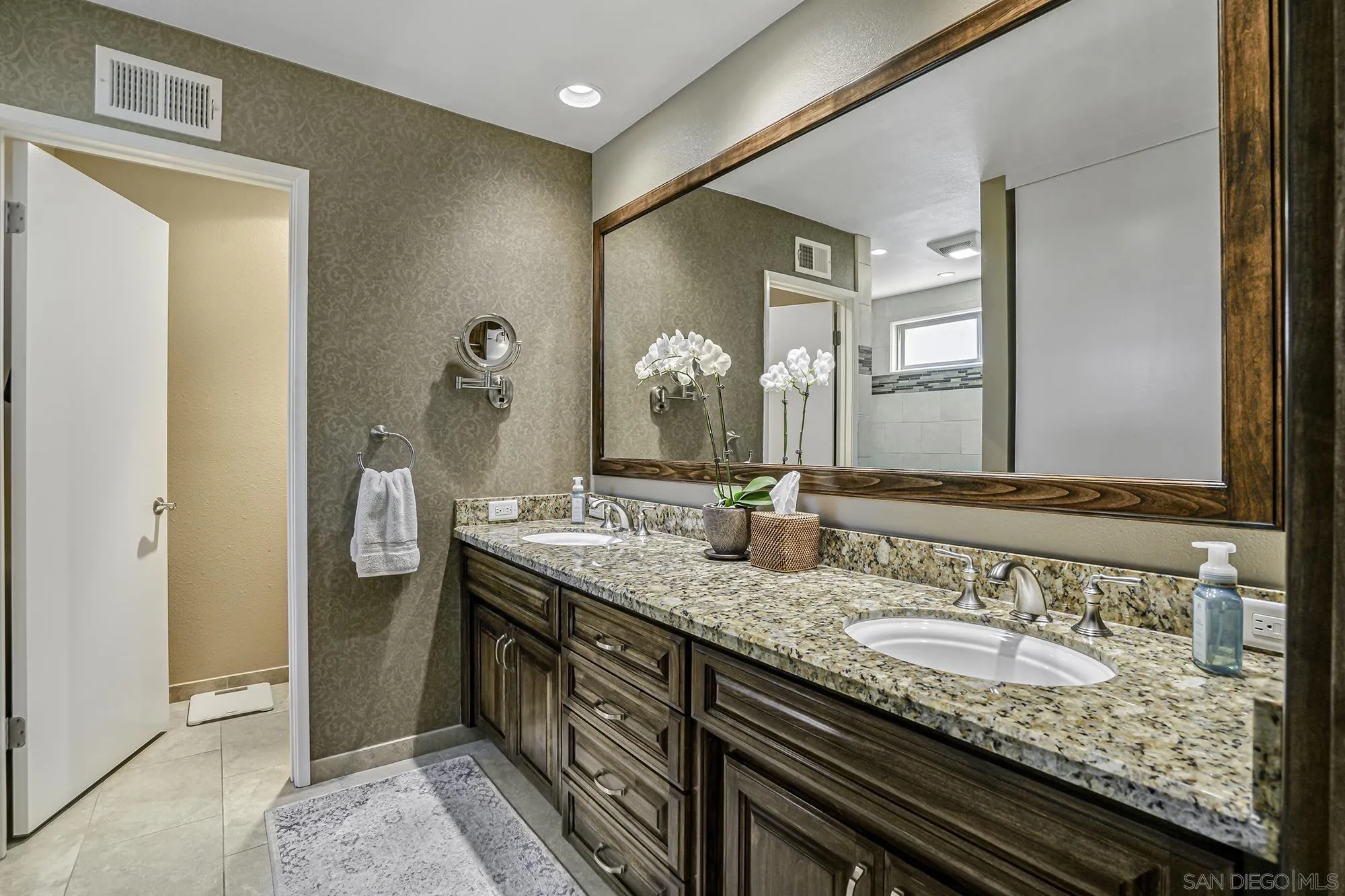 https://cdn.realtyfeed.com/cdn/127/250040929/96cb397dd1f898d3f054cb0b46cd3fcc.webp