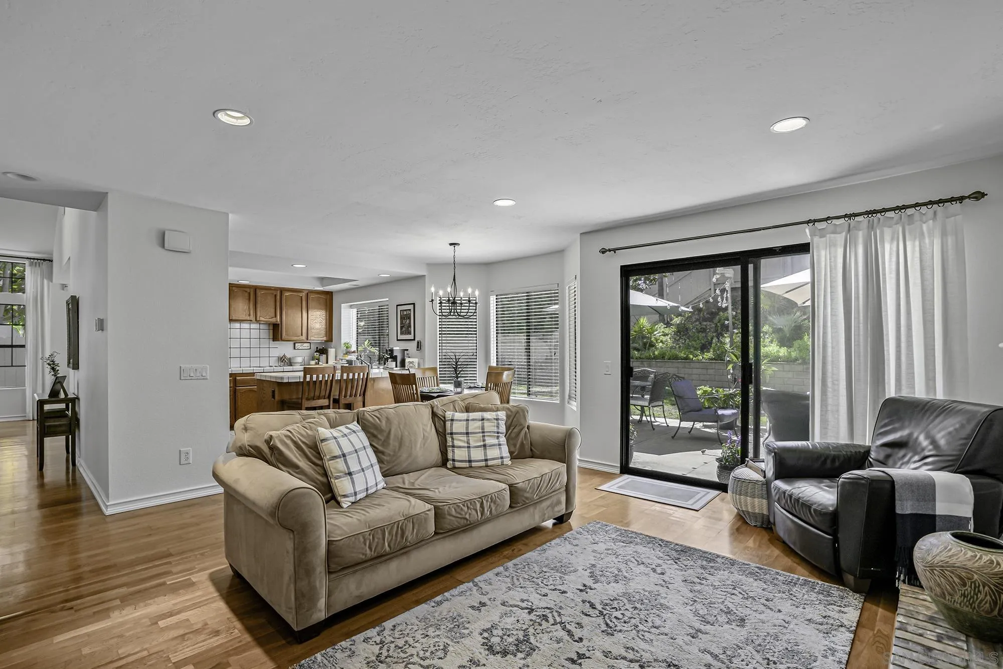 https://cdn.realtyfeed.com/cdn/127/250040929/bab6825c8b3eb86b12689bc29e53c6d8.webp