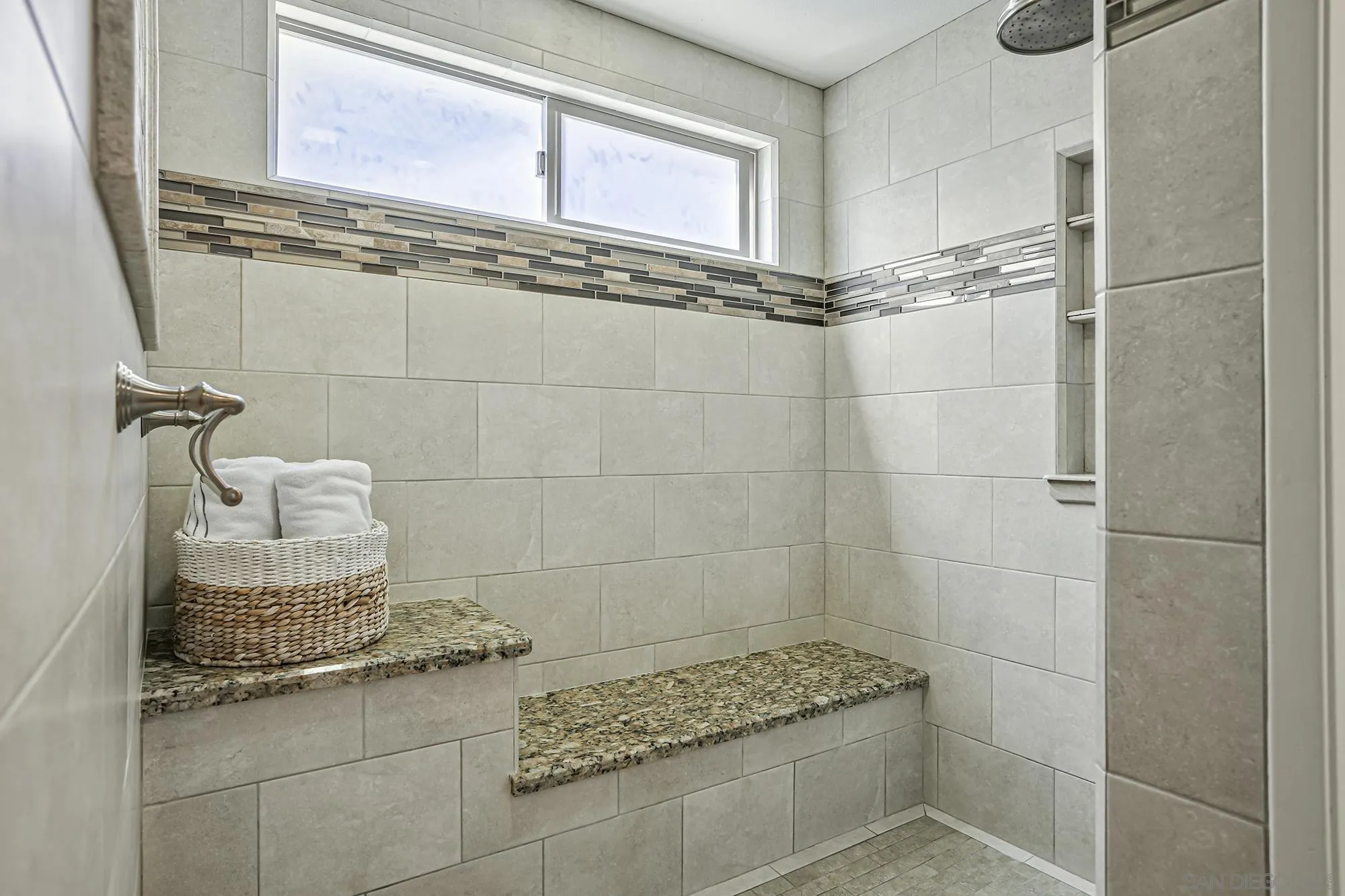 https://cdn.realtyfeed.com/cdn/127/250040929/e88d61bc86c48a93bfc2e8de989cd79a.webp