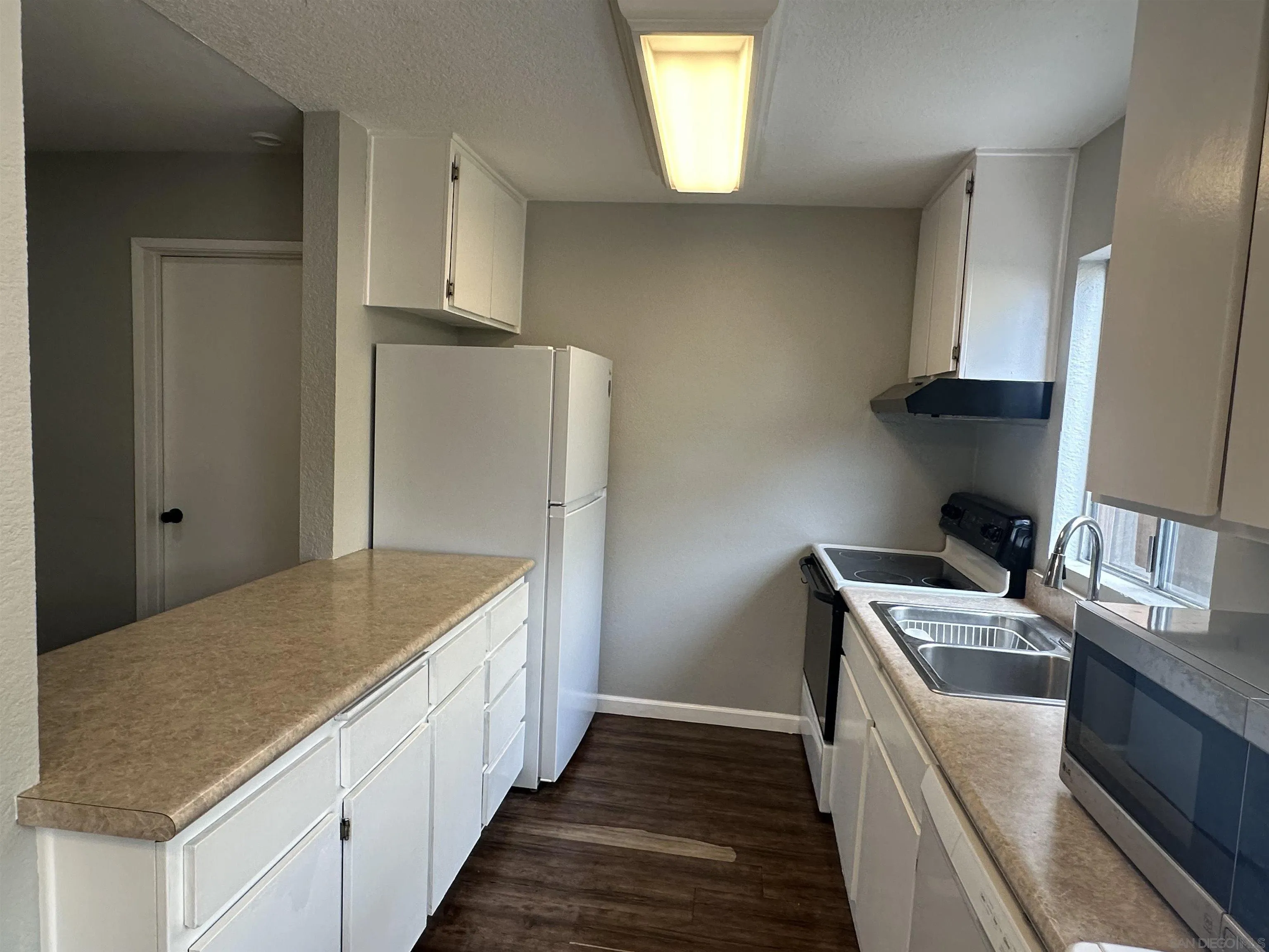 Photo #4: 250040932 Listing 