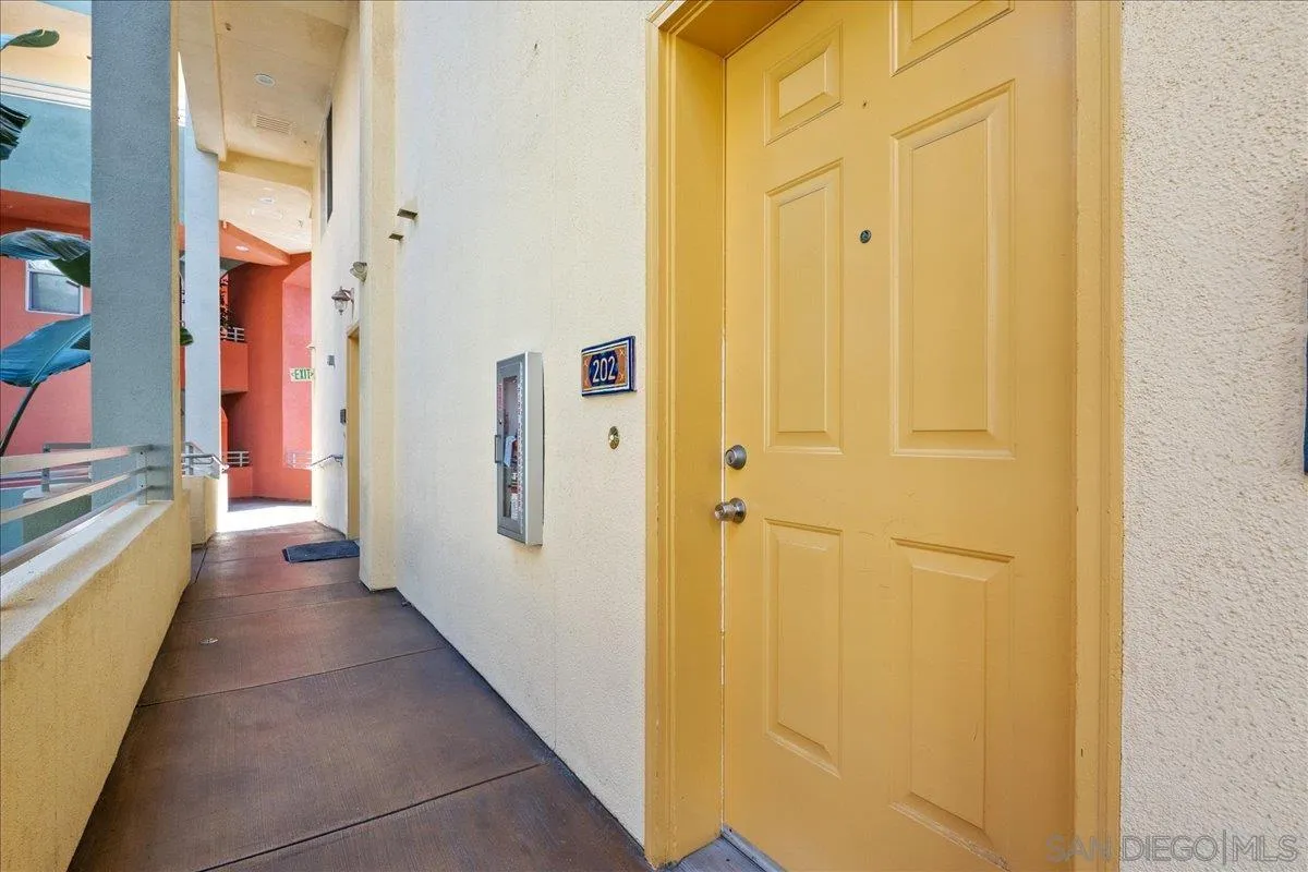 Photo #6: 250040933 Listing 