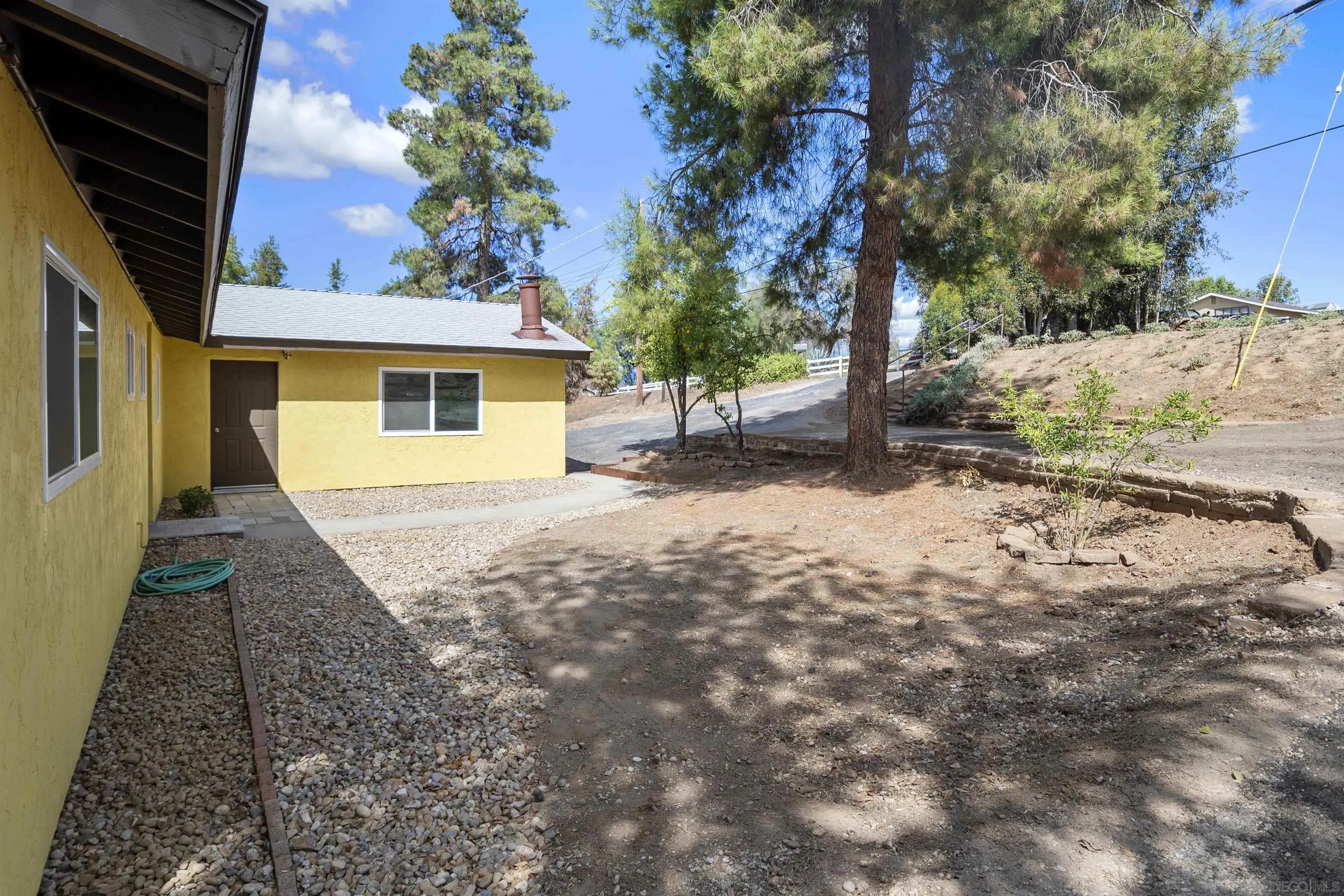 https://cdn.realtyfeed.com/cdn/127/250040937/bd5e460e4ed45be18fec5239cfef6b1c.webp