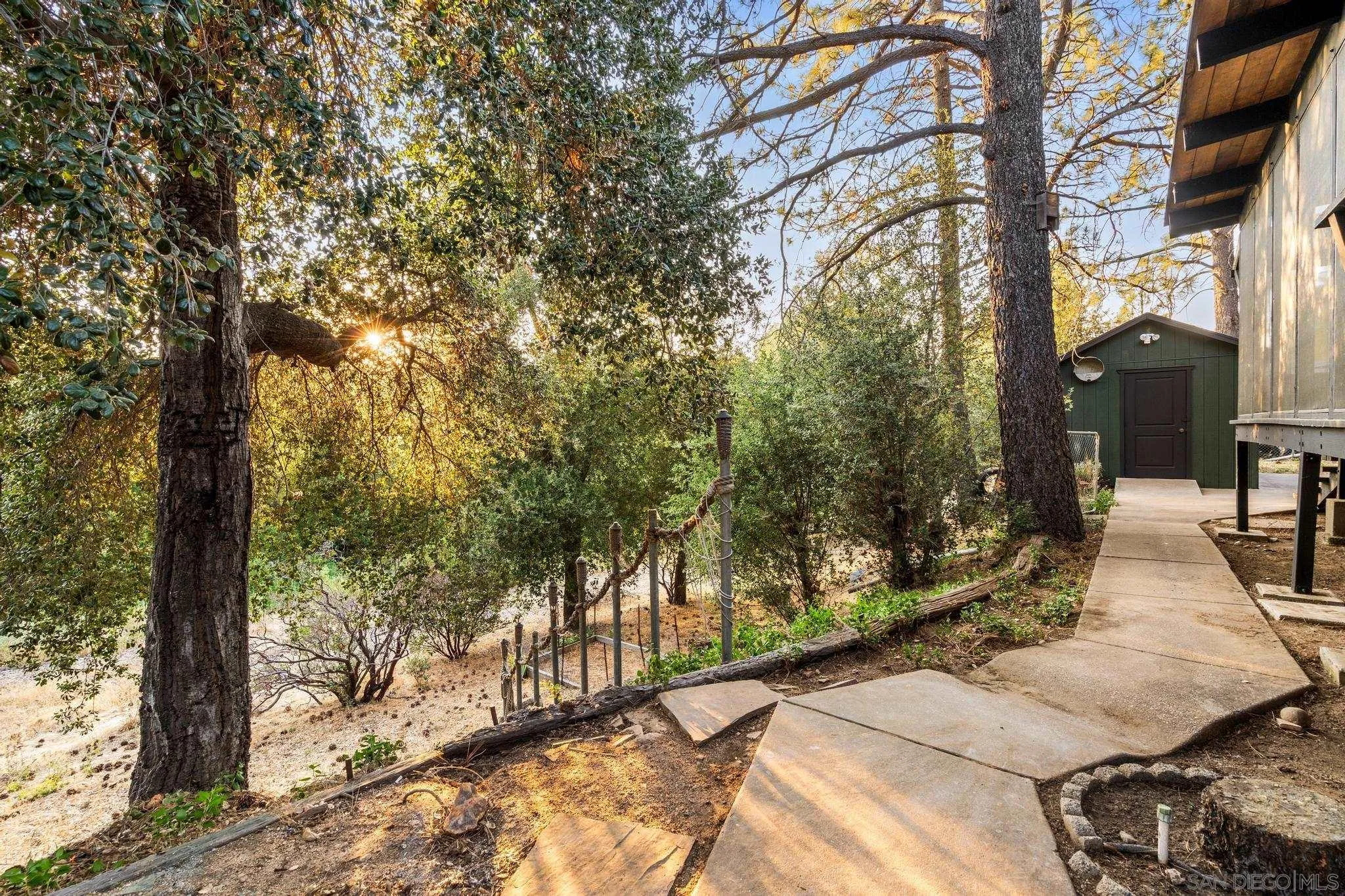 https://cdn.realtyfeed.com/cdn/127/250040940/fdb12e39f541c21e3dcc381d73e5040f.webp