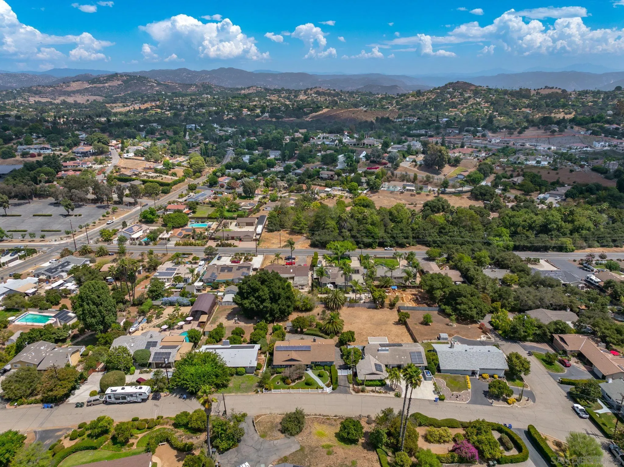 https://cdn.realtyfeed.com/cdn/127/250040941/185c75058eb98e91f9306754db8db2df.webp