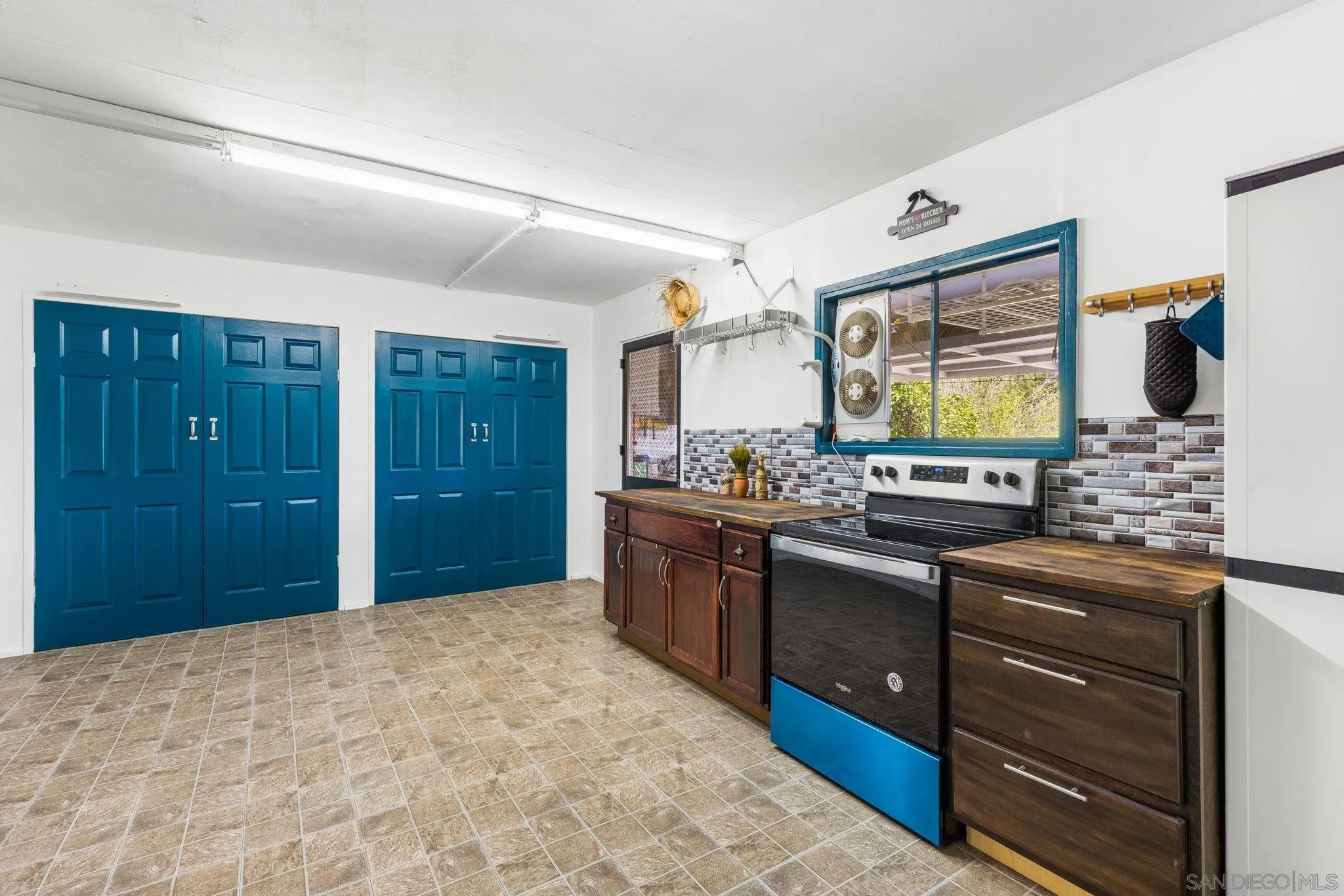 https://cdn.realtyfeed.com/cdn/127/250040941/2e807d7c175a03317ada95cdcccf9eaf.webp