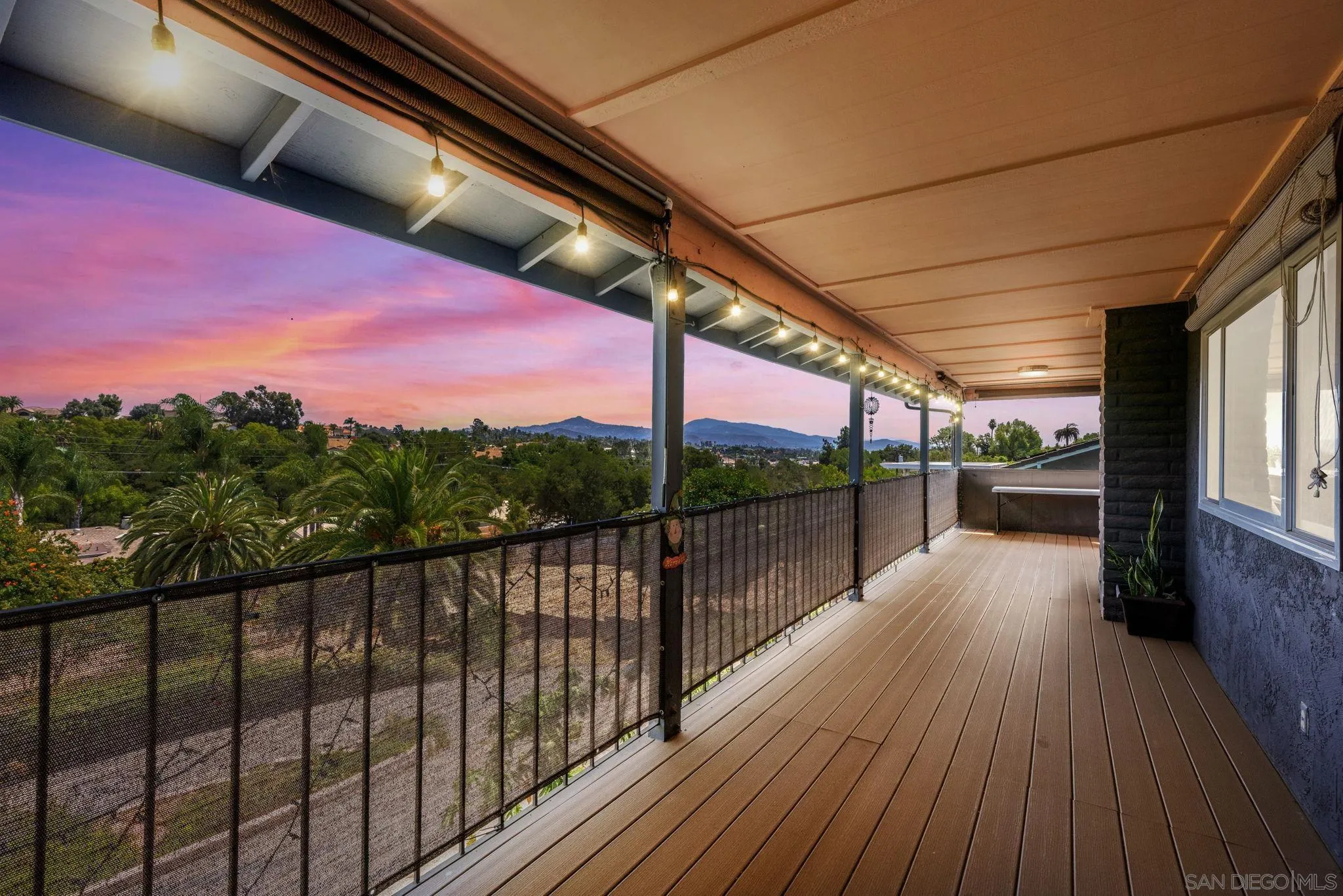 https://cdn.realtyfeed.com/cdn/127/250040941/4d5bbd3527e3ca67253a02adbbf2644b.webp