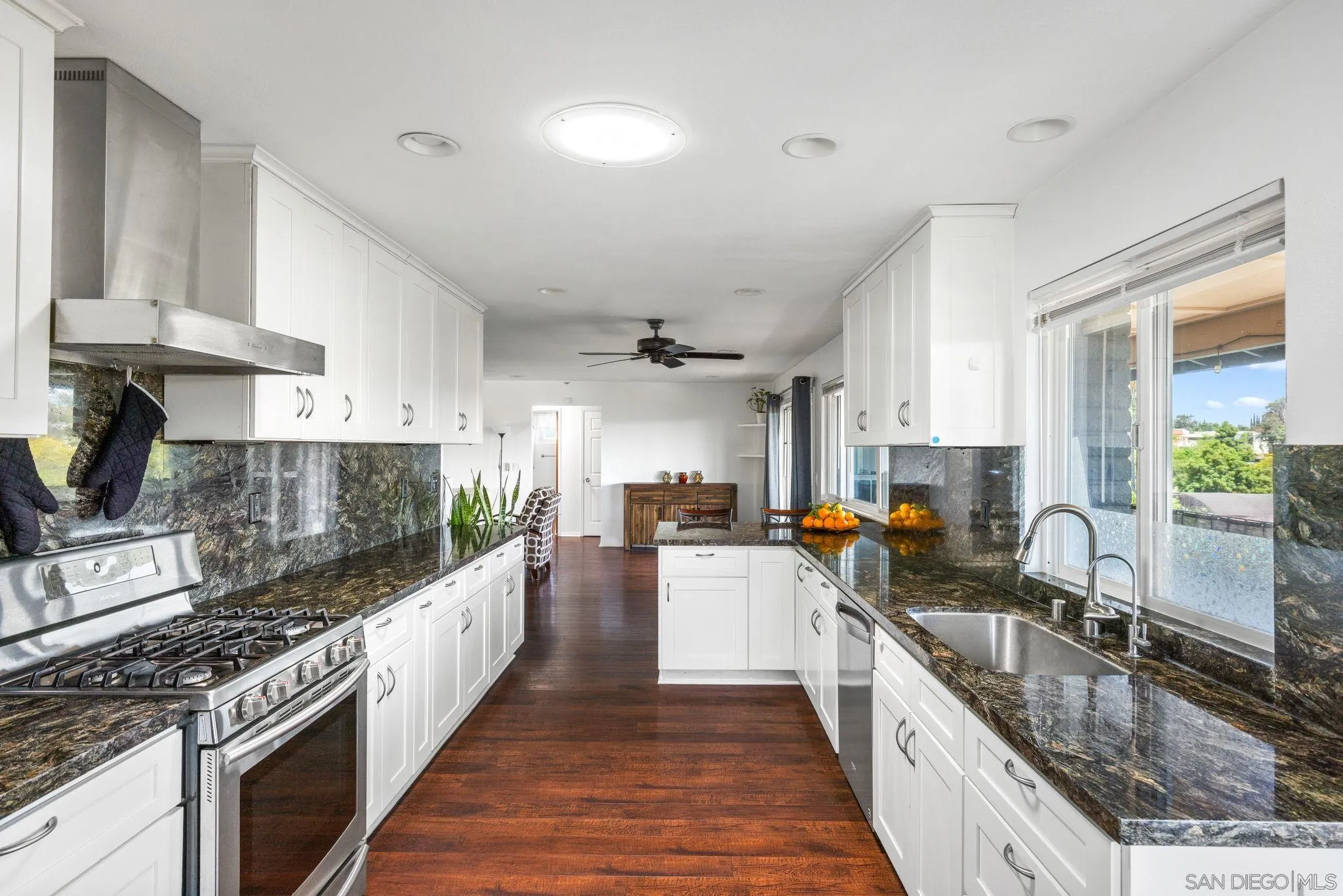 https://cdn.realtyfeed.com/cdn/127/250040941/cdefb0c9b65c8e1287d07c72e8cfb2a1.webp