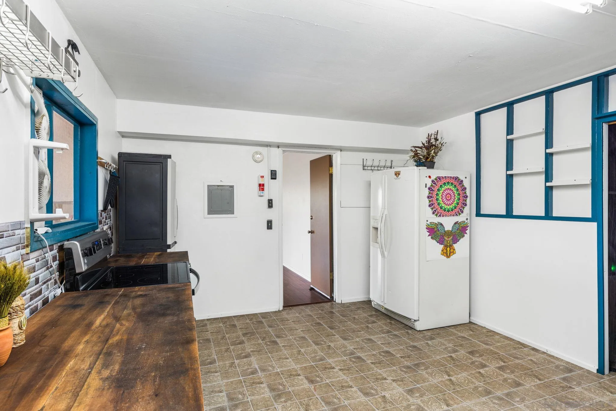 https://cdn.realtyfeed.com/cdn/127/250040941/ce55a85357961b8e5c959219054e792d.webp