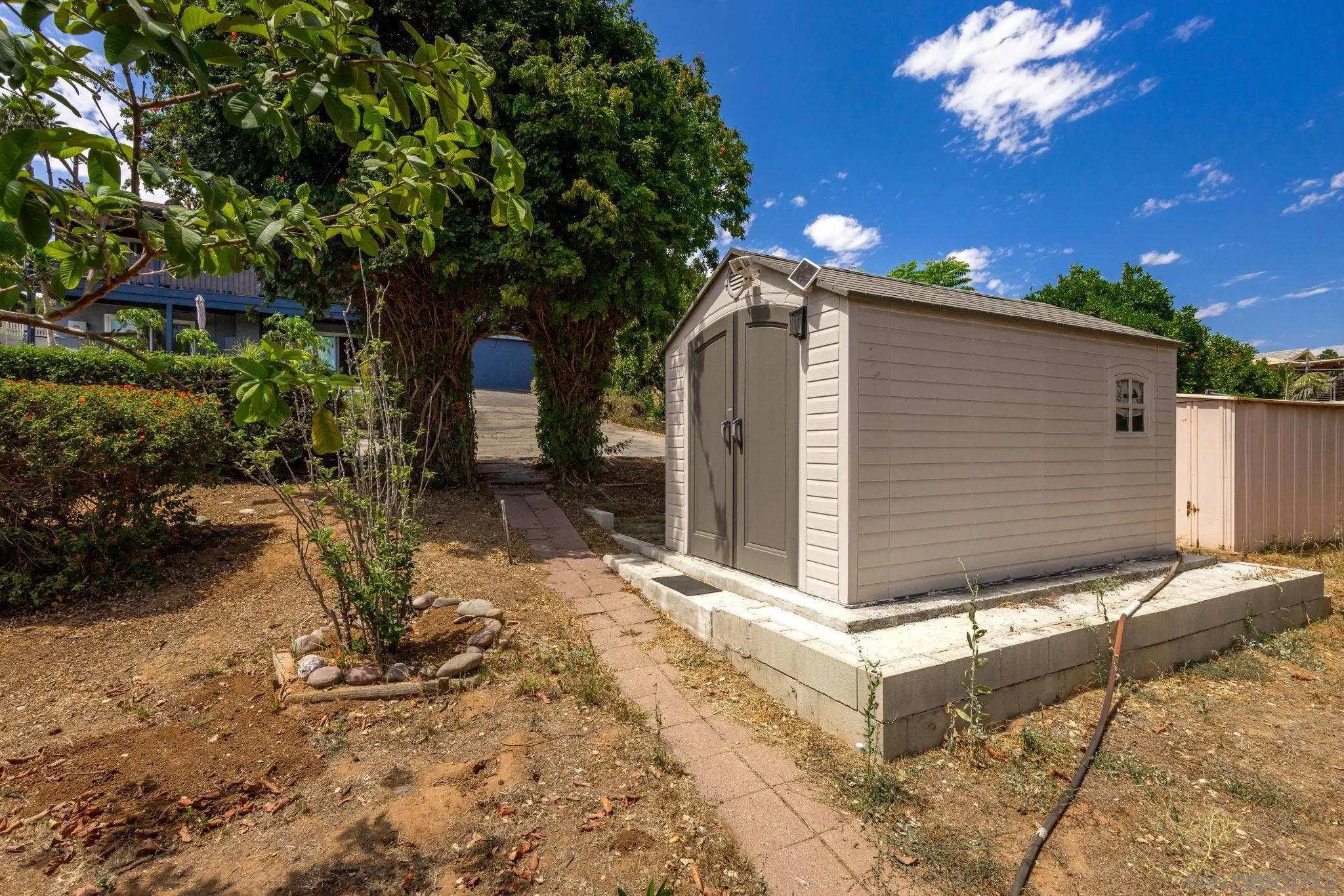 https://cdn.realtyfeed.com/cdn/127/250040941/fd5eeb12f5b30df6242db4fceb848fa4.webp