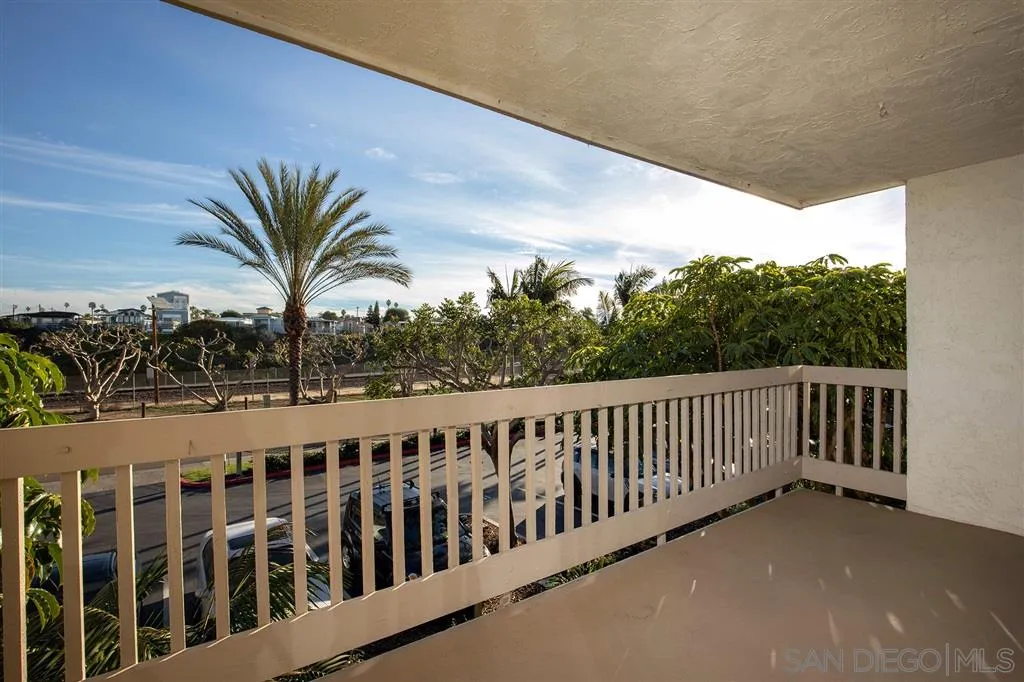 https://cdn.realtyfeed.com/cdn/127/250040943/8282b0a4ae27b94019a4ecf2cbb80da5.webp