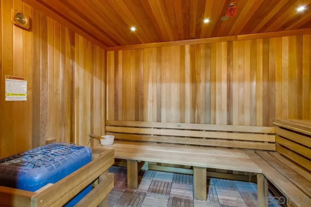 https://cdn.realtyfeed.com/cdn/127/250040943/d5803f9a8e9031baf6a0a04535bf0359.webp