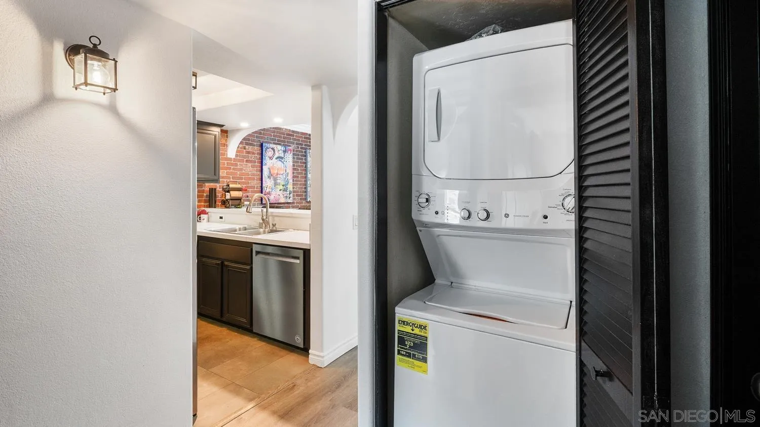 https://cdn.realtyfeed.com/cdn/127/250040944/948f729ca48fb59e080d440d5586cafa.webp