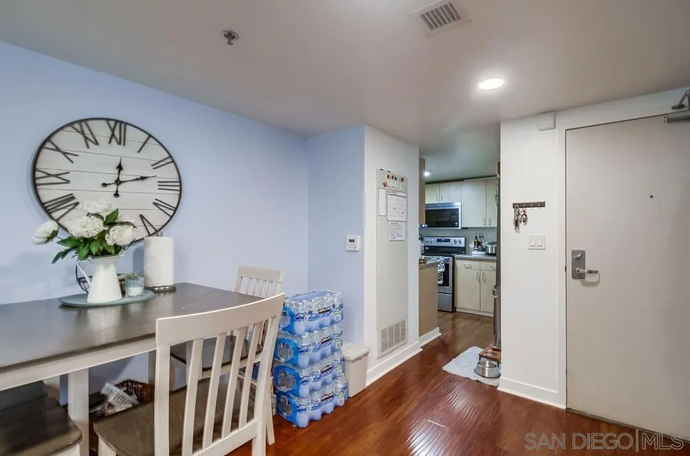 https://cdn.realtyfeed.com/cdn/127/250040945/5bd70ca6f1a306b491df542a6462d553.webp