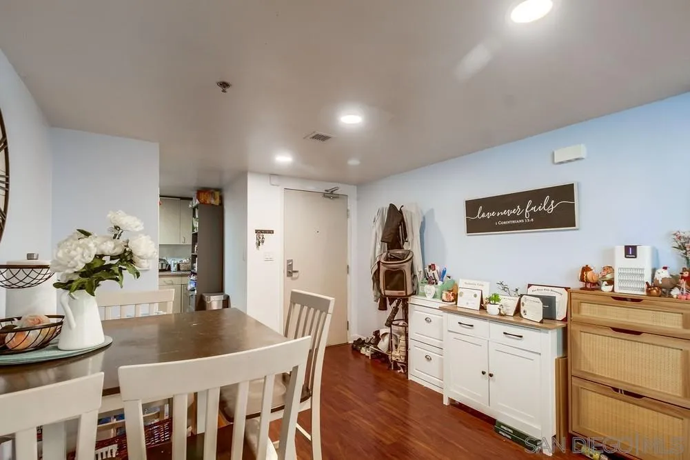 https://cdn.realtyfeed.com/cdn/127/250040945/9e0068f68be5f824c59e992eeaaf0448.webp