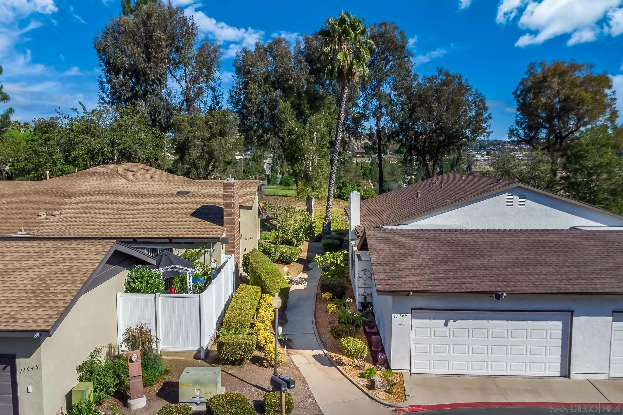 https://cdn.realtyfeed.com/cdn/127/250040948/084fda9cf2fe46f08d09f47f5051a564.webp