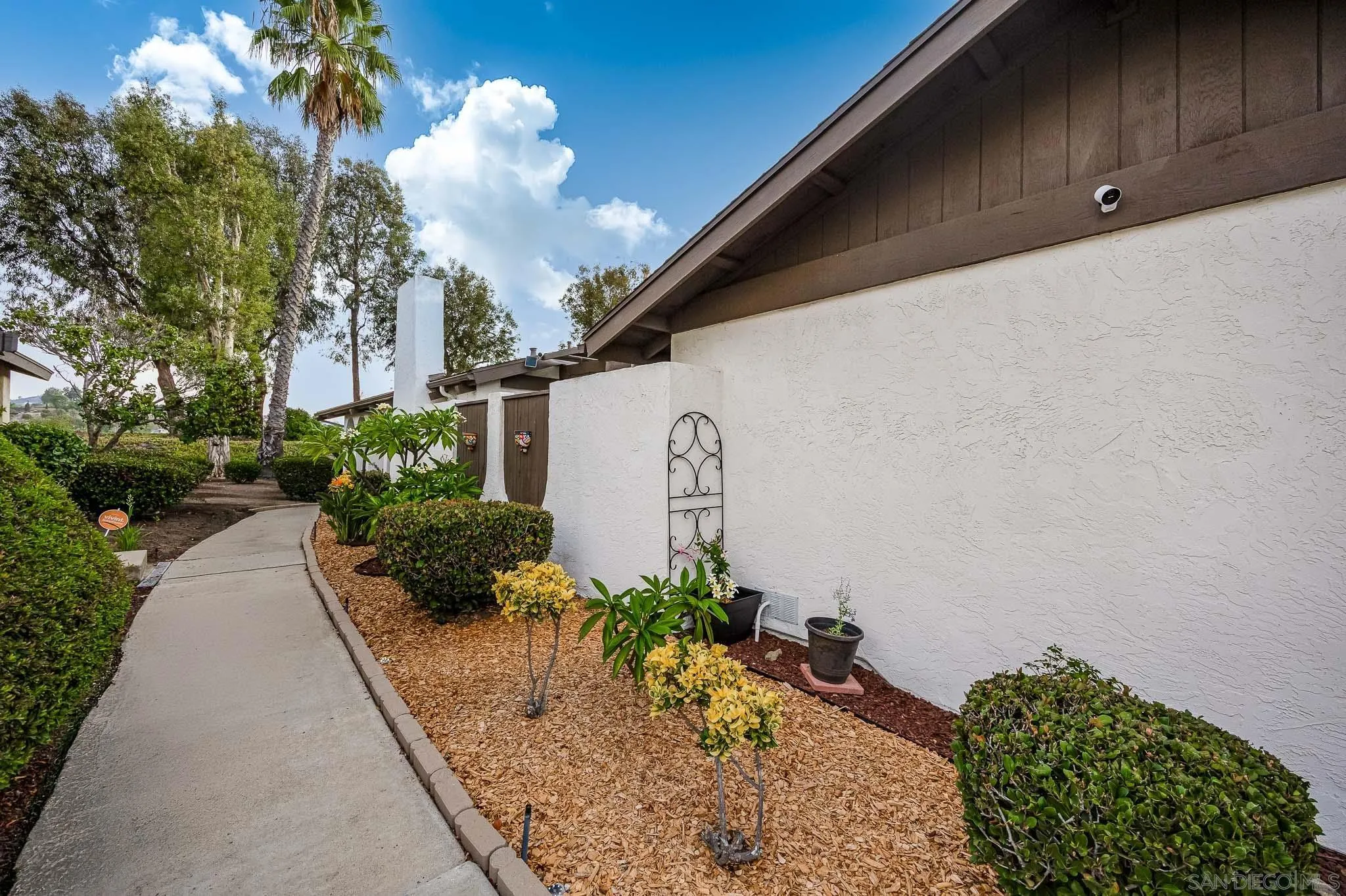 https://cdn.realtyfeed.com/cdn/127/250040948/12407402a3f9965f81987c45ceeca7f1.webp