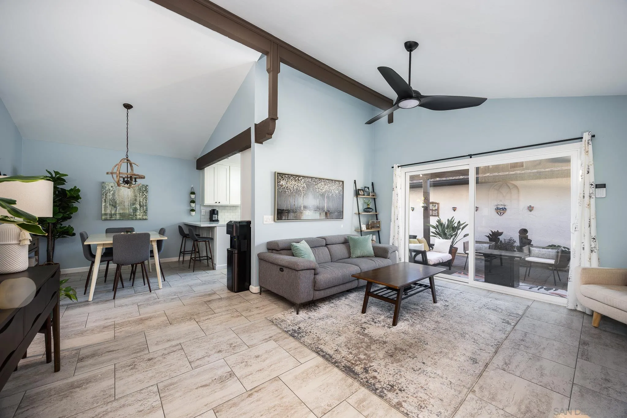 https://cdn.realtyfeed.com/cdn/127/250040948/31d0170f341a01574cb6c684489d9904.webp
