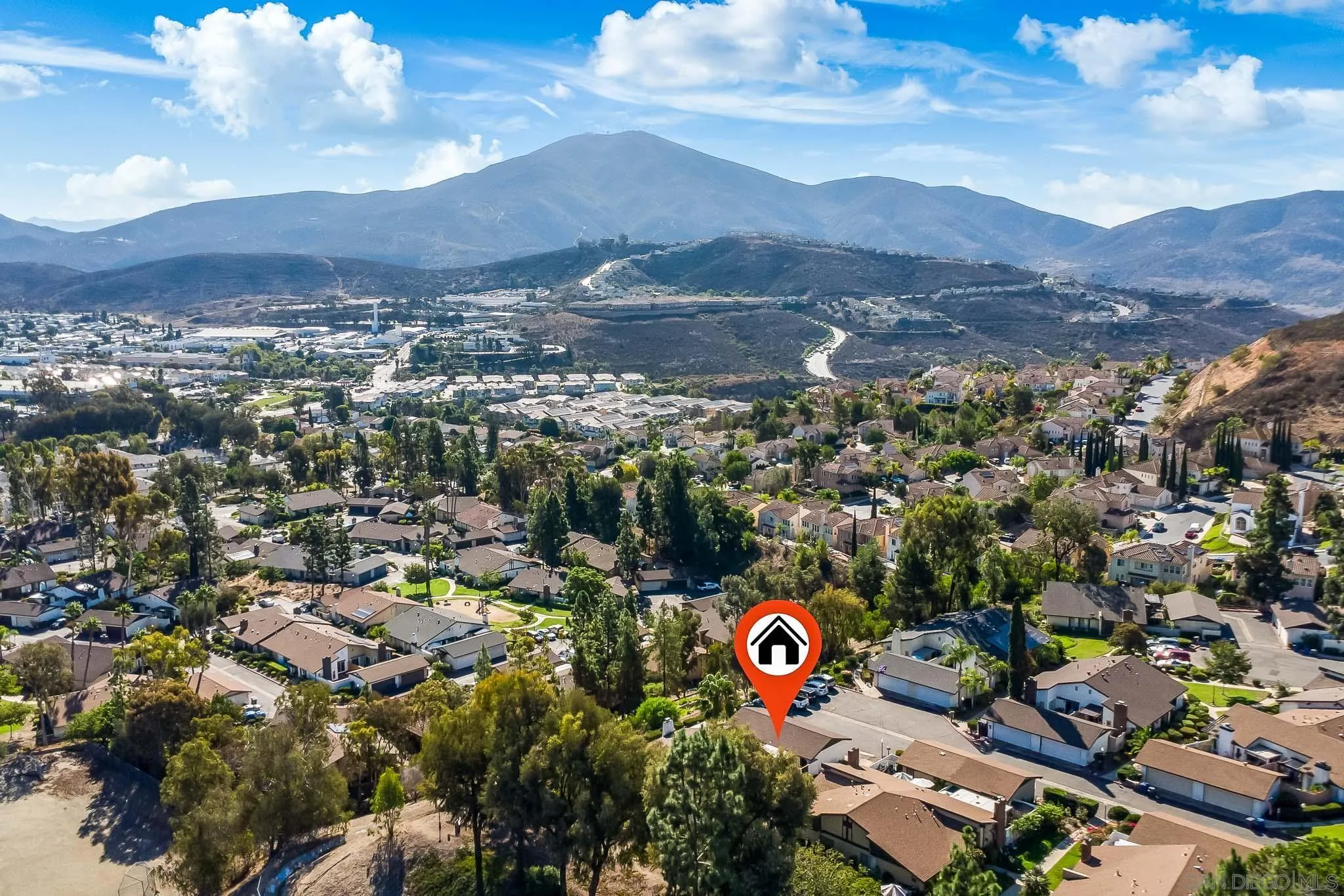 https://cdn.realtyfeed.com/cdn/127/250040948/a8a33f5ff1a2fa6325e40450af47c661.webp