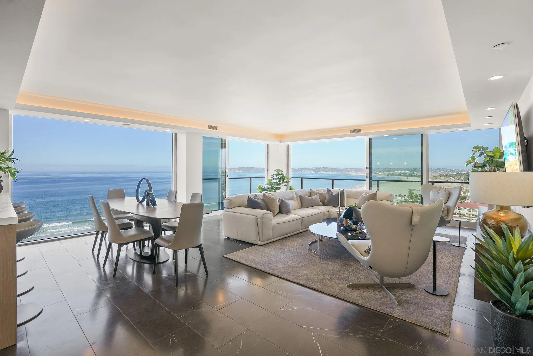 https://cdn.realtyfeed.com/cdn/127/250040950/037be1e218090d519a9ebf854933e7a2.webp