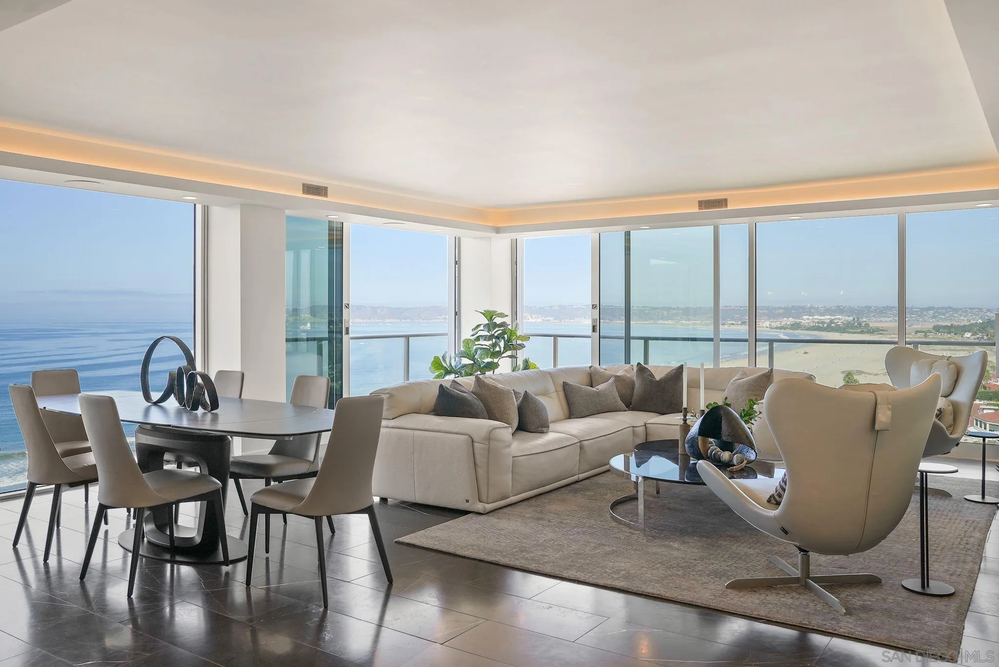 https://cdn.realtyfeed.com/cdn/127/250040950/372d05e16f0228864572955f0e1fe107.webp