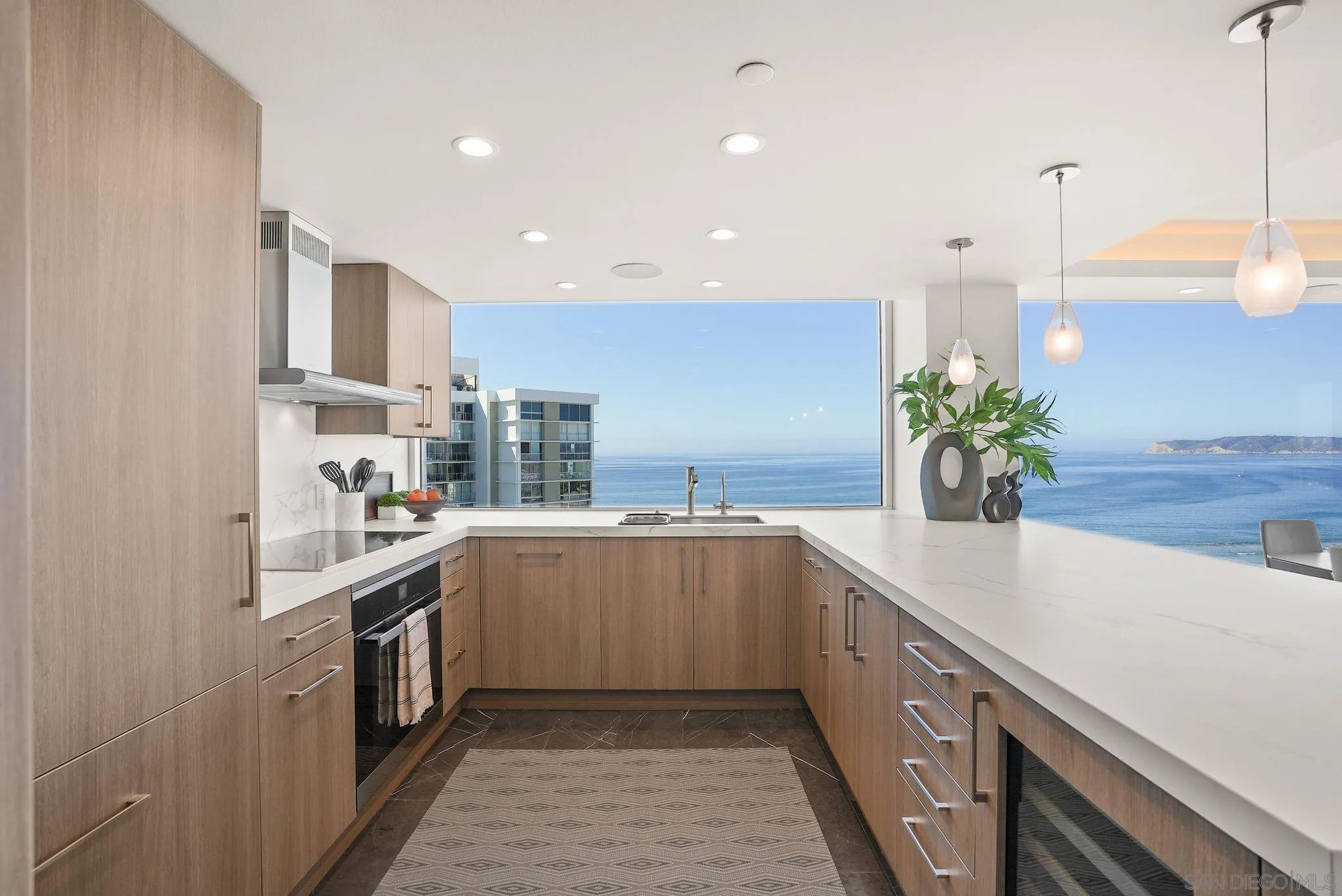 https://cdn.realtyfeed.com/cdn/127/250040950/95dca95f4ae38be0868d720c81a289e8.webp