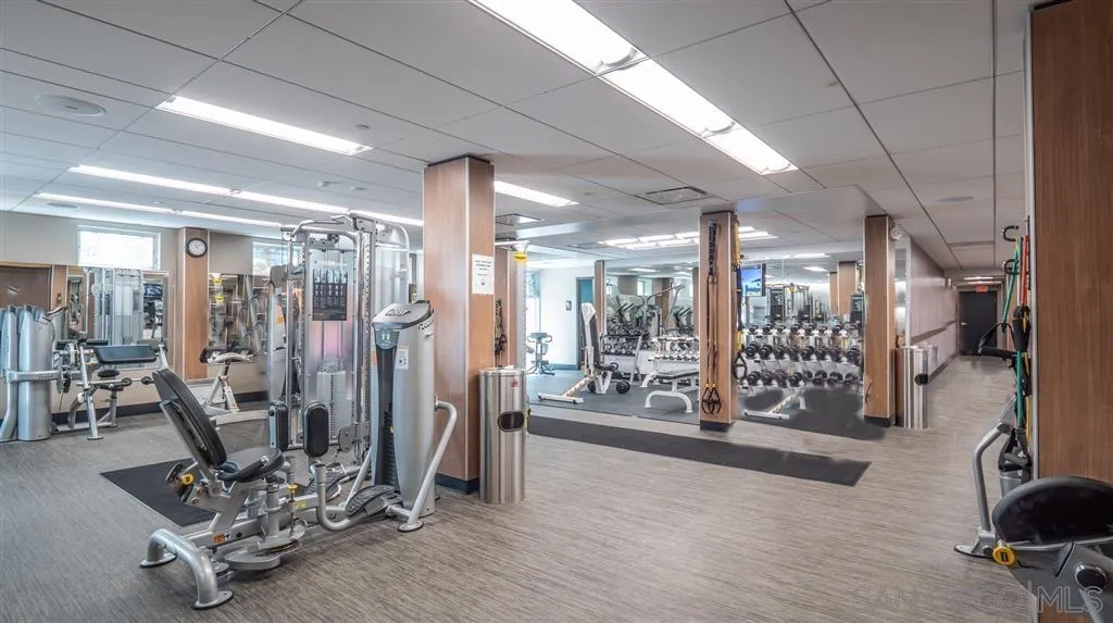 https://cdn.realtyfeed.com/cdn/127/250040950/a5035c3a87a3c6dc6e641bc685ae4c71.webp