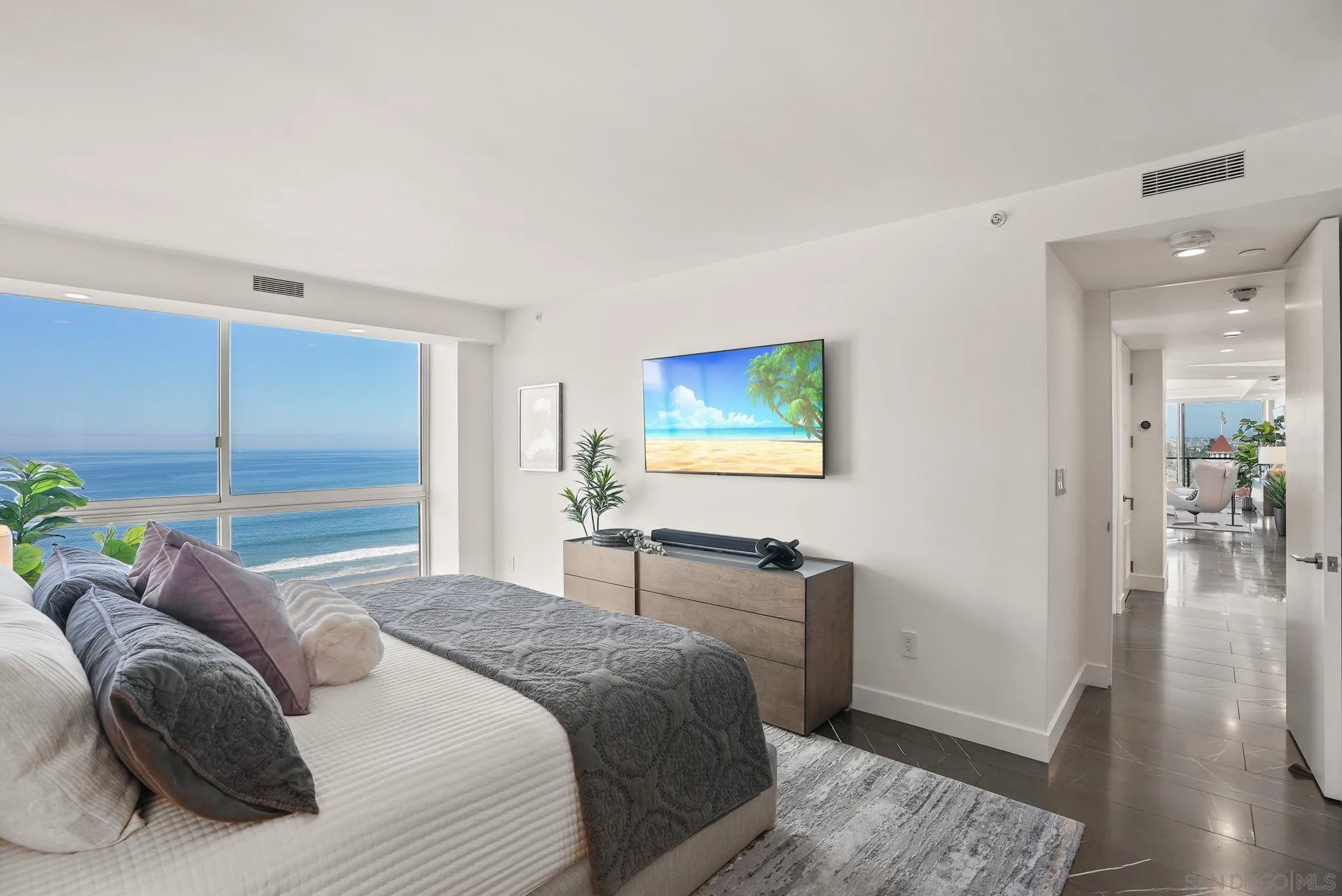 https://cdn.realtyfeed.com/cdn/127/250040950/bfafb72be93679735e0b33c7d326124f.webp