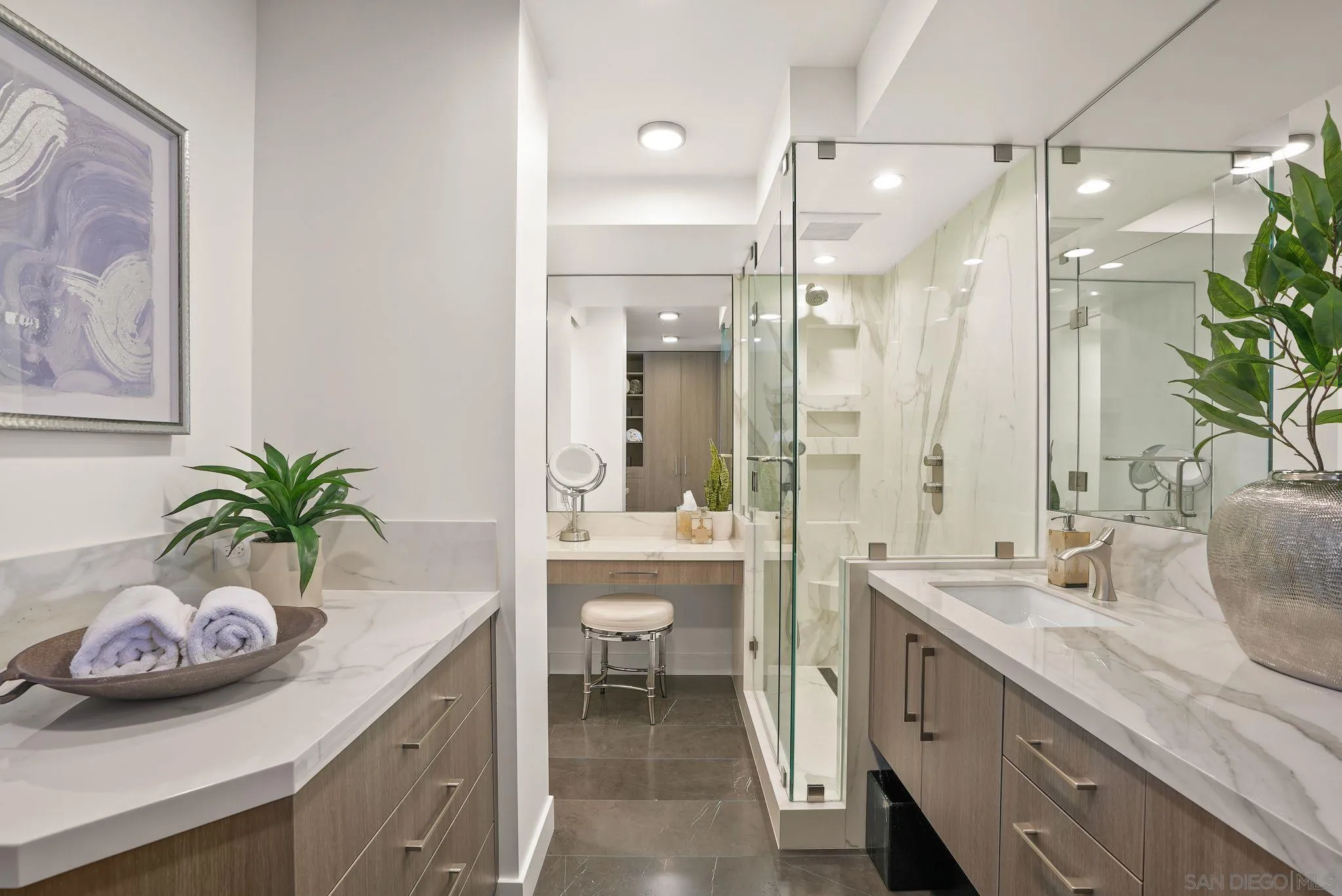 https://cdn.realtyfeed.com/cdn/127/250040950/eb08515461e5896a8bf2ff7a9c635dc3.webp