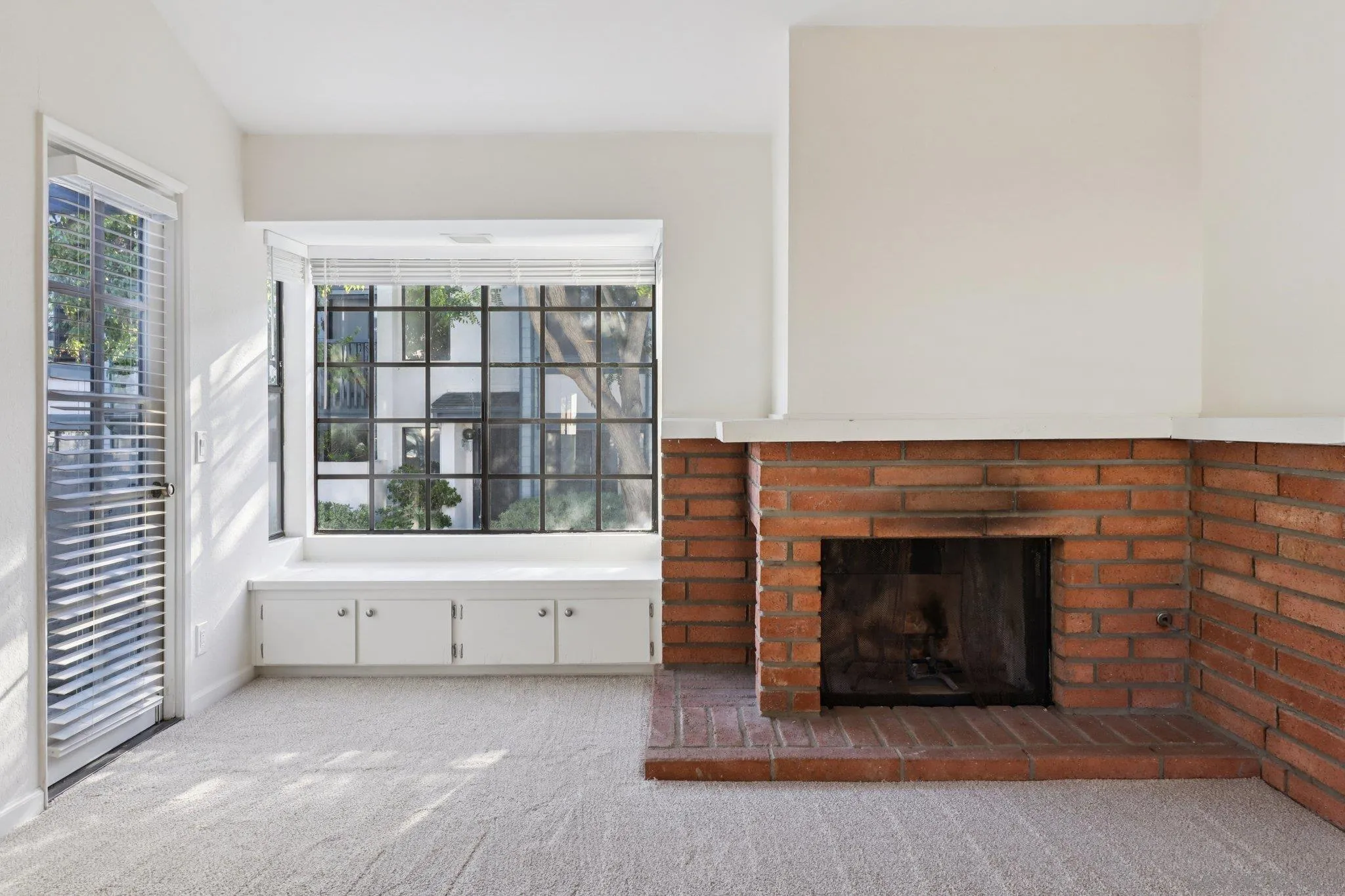 Photo #9: 250040954 Listing: Photo #9