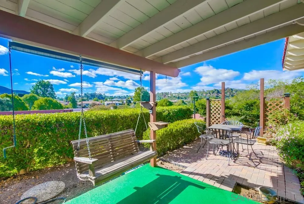 Photo #3: 250040955 Listing 