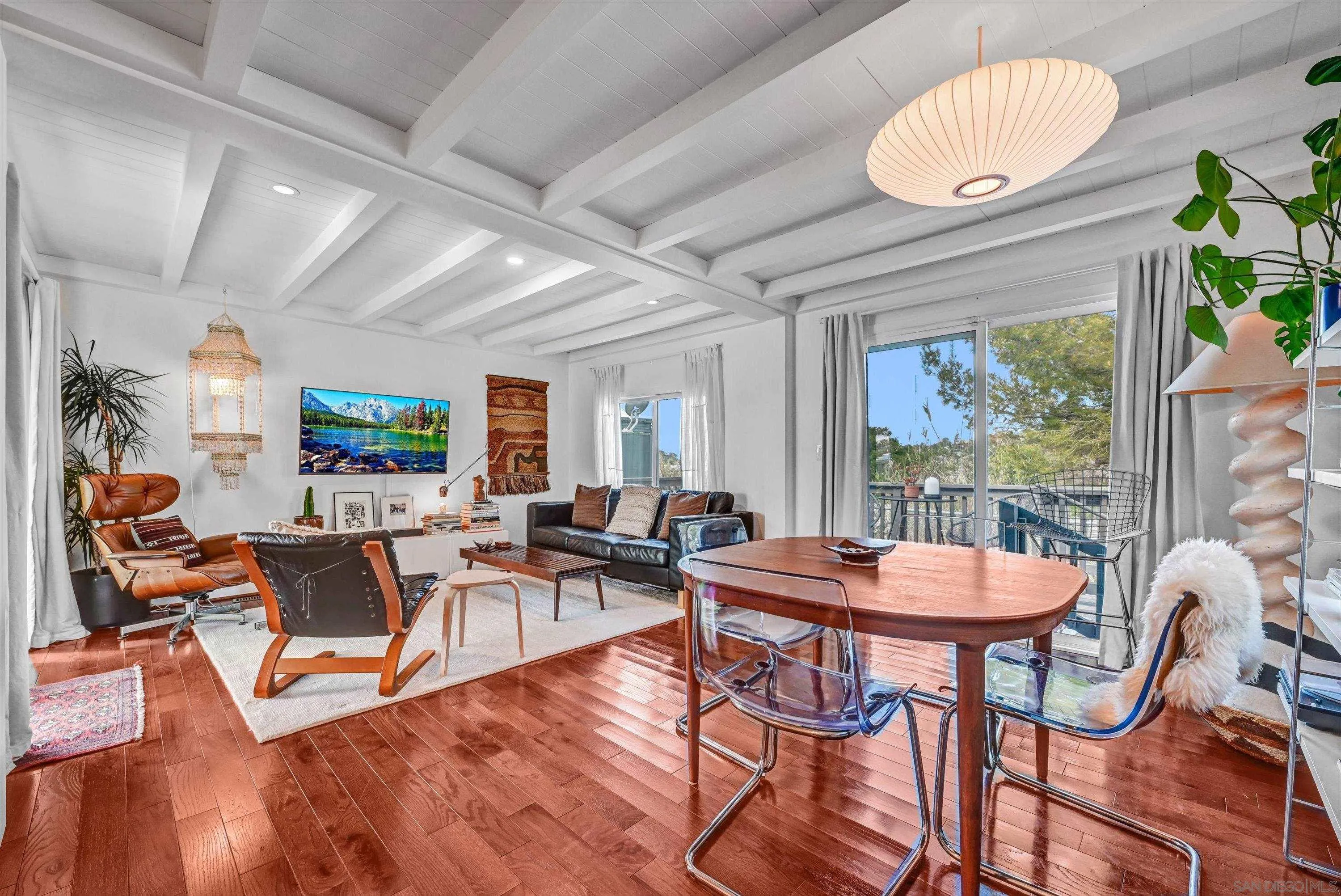 https://cdn.realtyfeed.com/cdn/127/250040959/43fe465474696d088f3788ba0544135c.webp