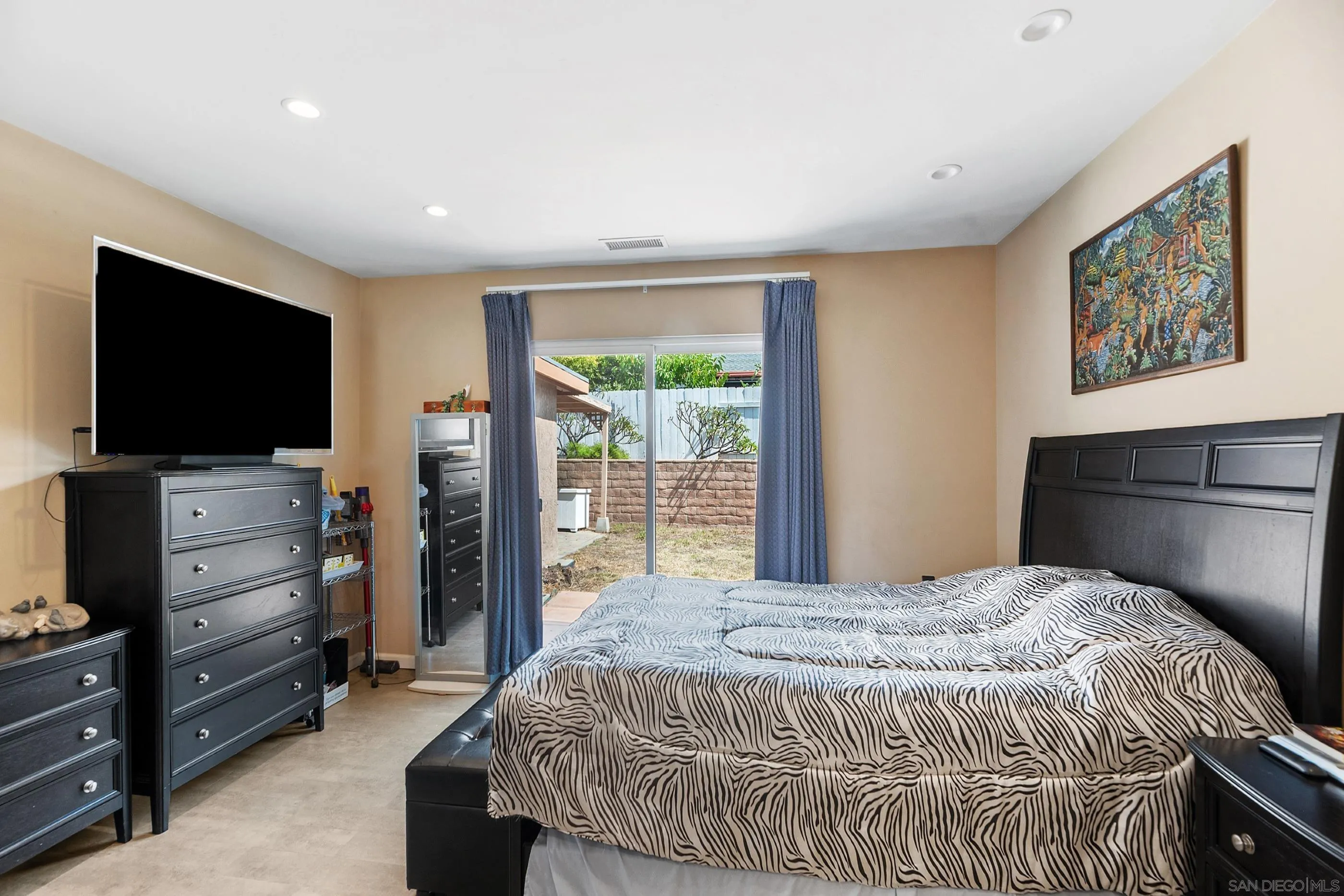 https://cdn.realtyfeed.com/cdn/127/250040962/2428bda2eb2bffc79fae9a5b196e1643.webp