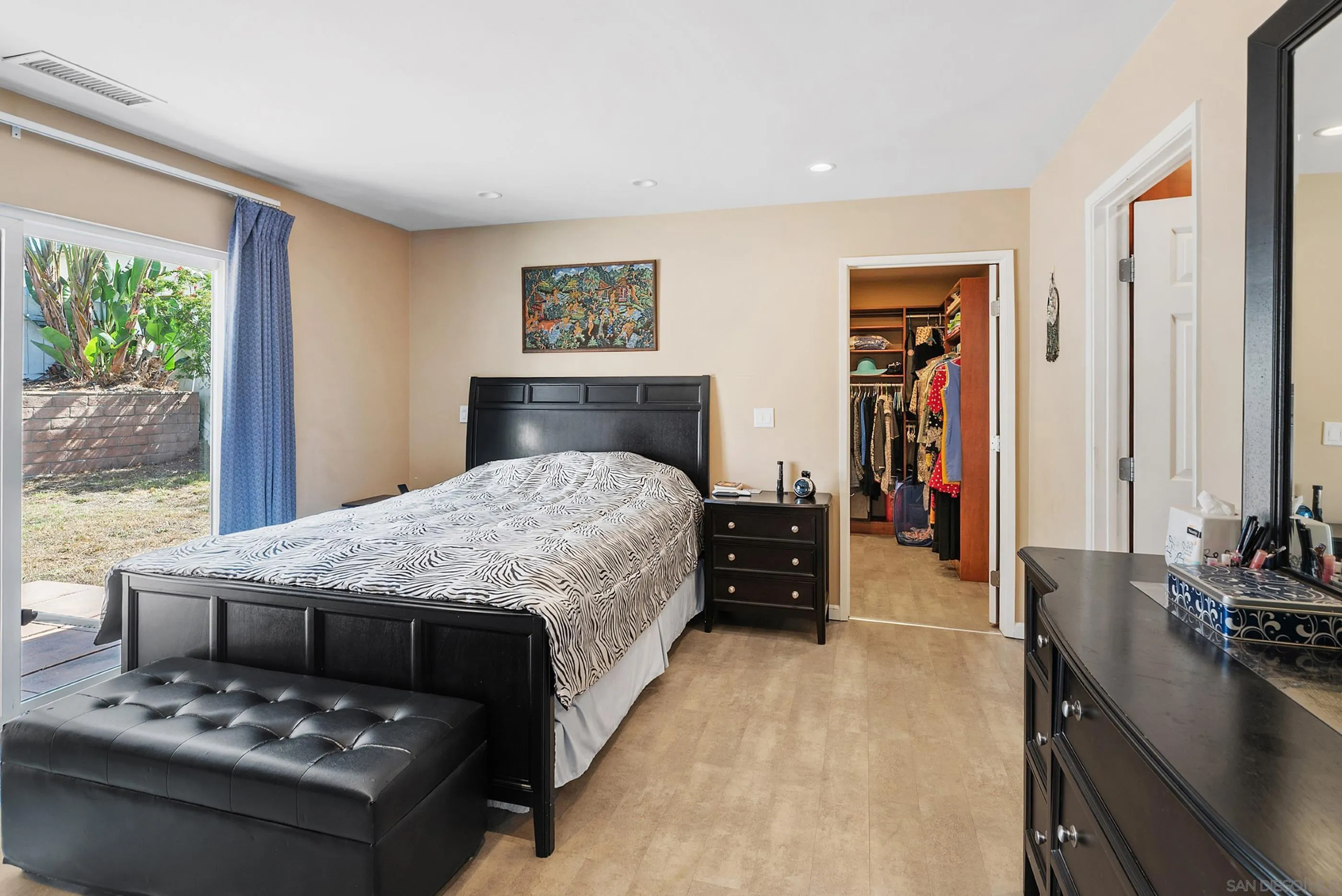 https://cdn.realtyfeed.com/cdn/127/250040962/2e4cb8dfdb3ee23c60fcb9b8afde3489.webp