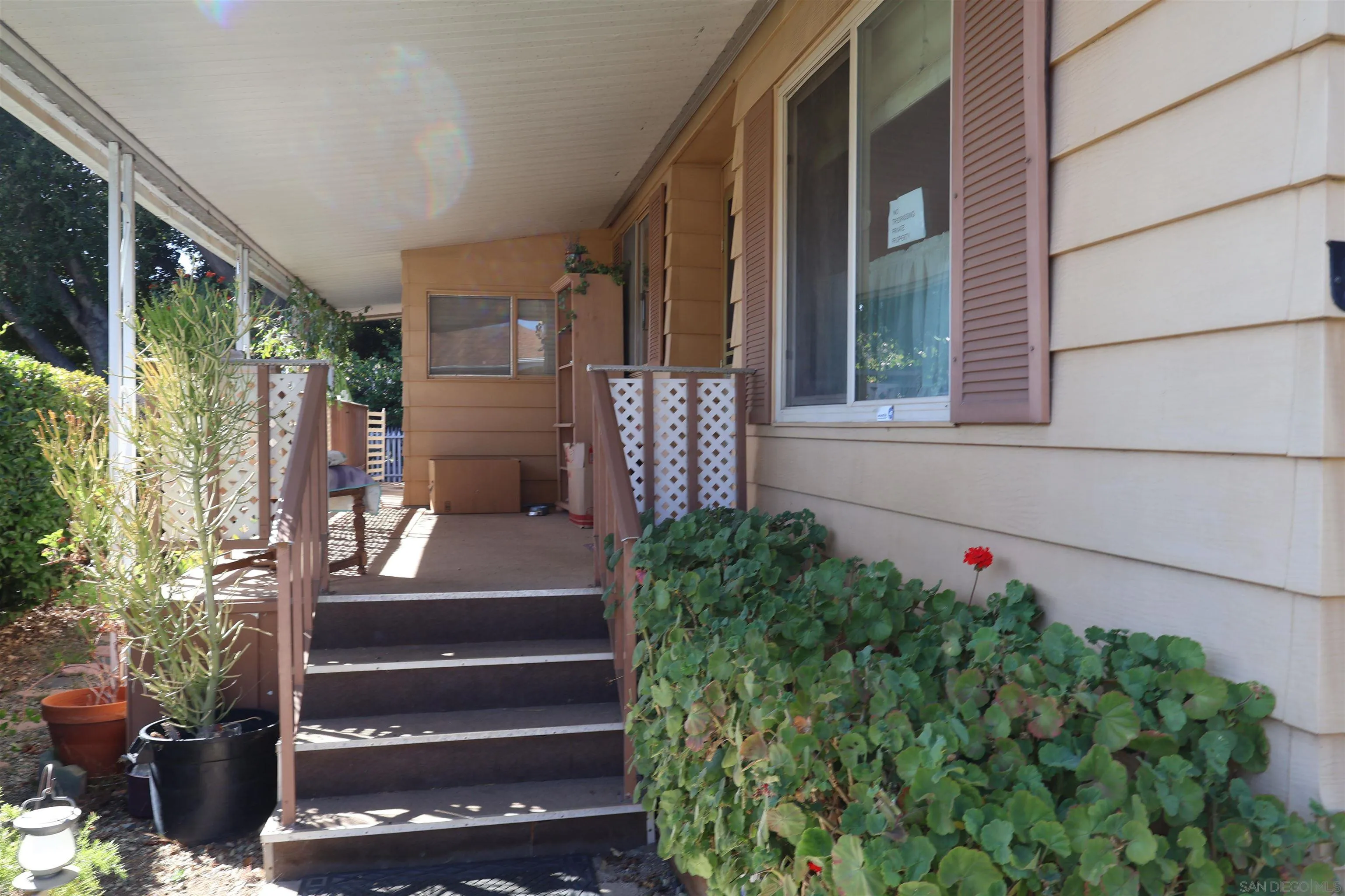 https://cdn.realtyfeed.com/cdn/127/250040963/00bb963ce5a3c482dc065551bf7921a3.webp