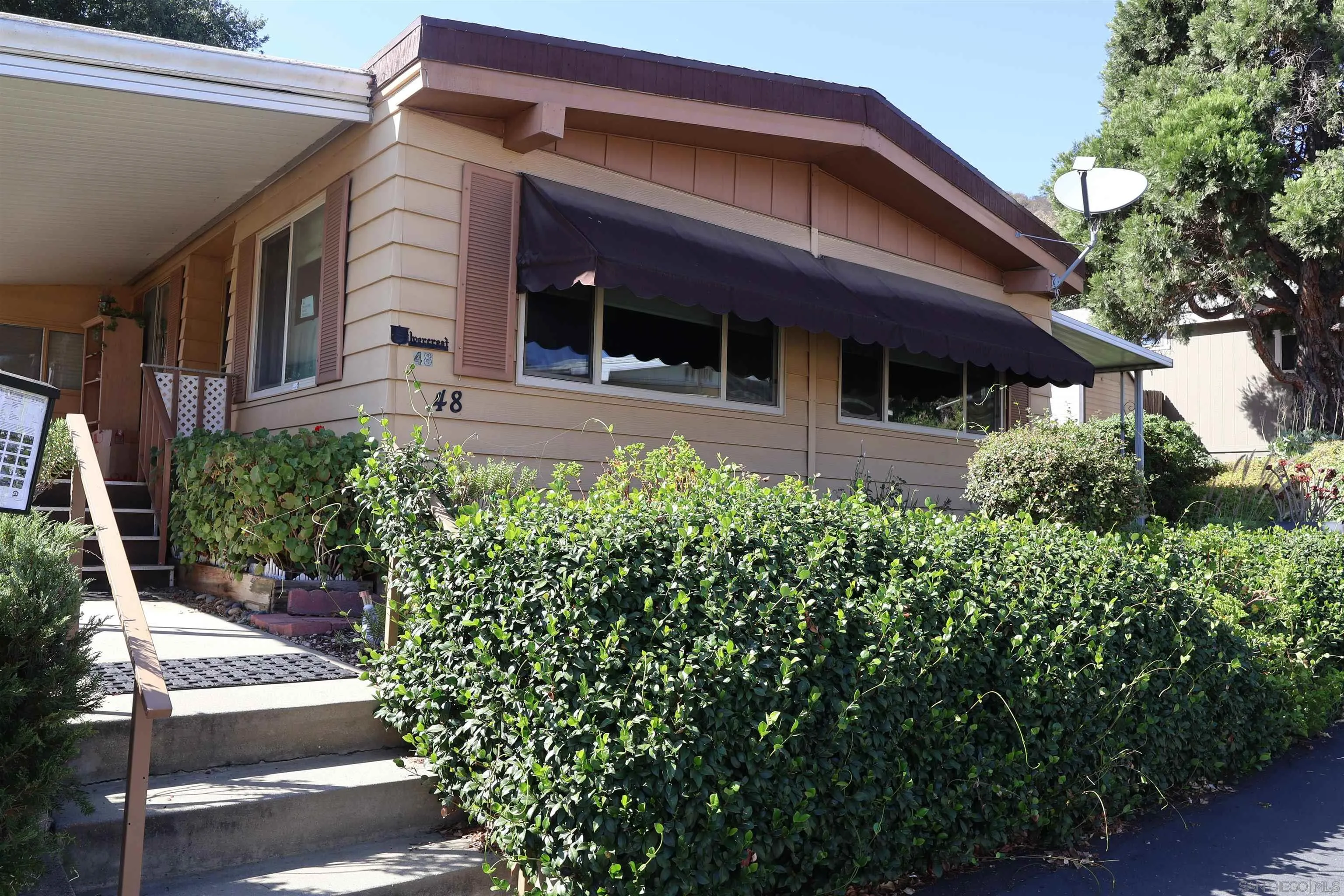 https://cdn.realtyfeed.com/cdn/127/250040963/6e851b3b277738792fa8d69e80433fee.webp