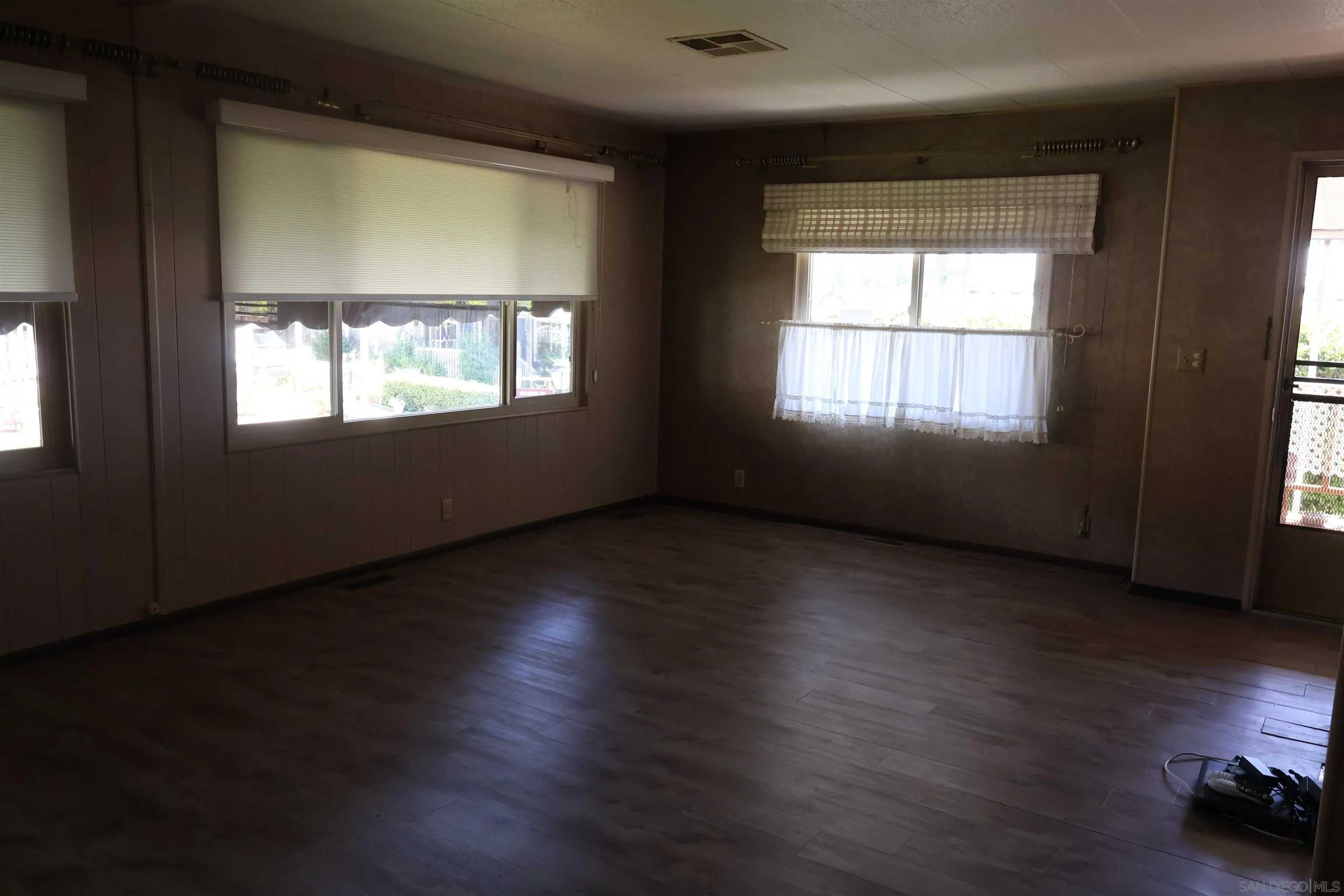 https://cdn.realtyfeed.com/cdn/127/250040963/c1257524bf7dabb680d2dcde25f73626.webp