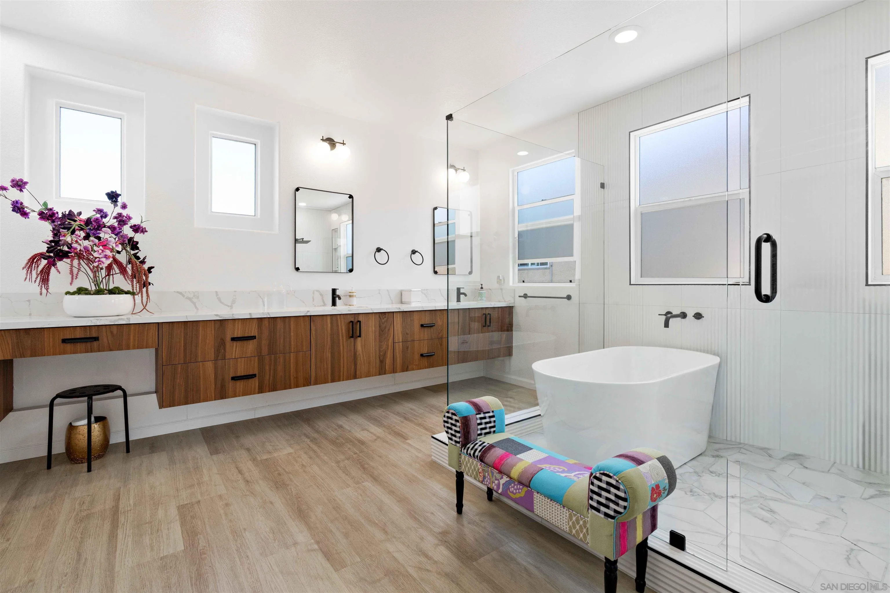 https://cdn.realtyfeed.com/cdn/127/250040965/209660ebba94dff569a3dd66c9605bdf.webp