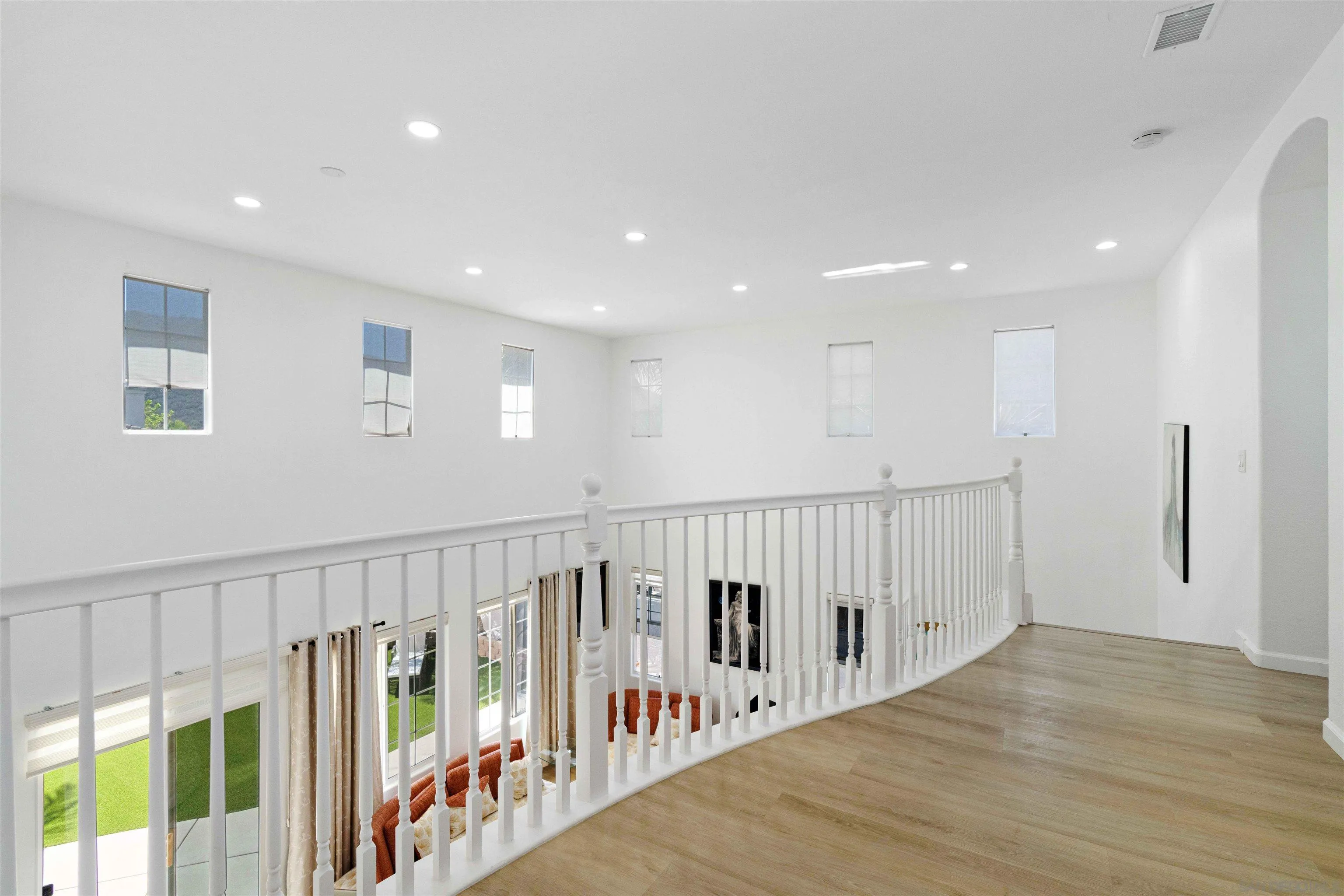 https://cdn.realtyfeed.com/cdn/127/250040965/2bc0fe9e127ae4e1379abb442a36dfc6.webp