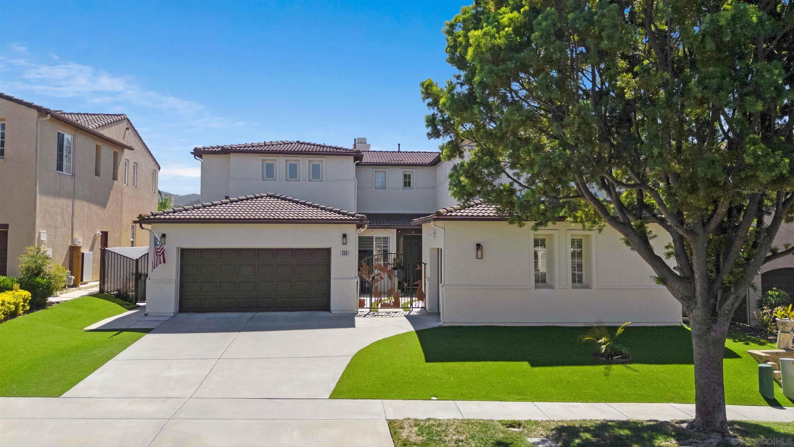 https://cdn.realtyfeed.com/cdn/127/250040965/66f2a6fe4ab1ddada36acc9cfff95cbb.webp