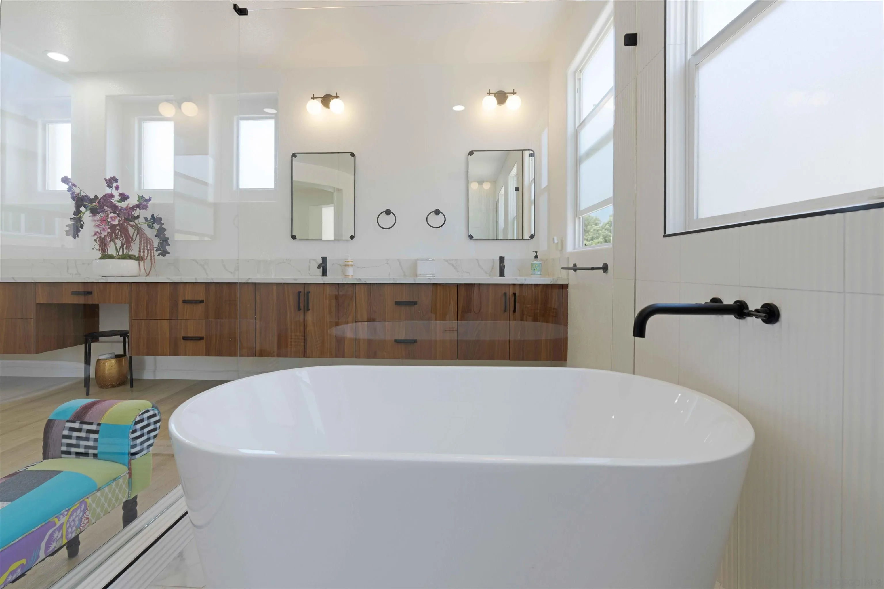 https://cdn.realtyfeed.com/cdn/127/250040965/b75026c4a729e3339bafa80e830bf7d5.webp