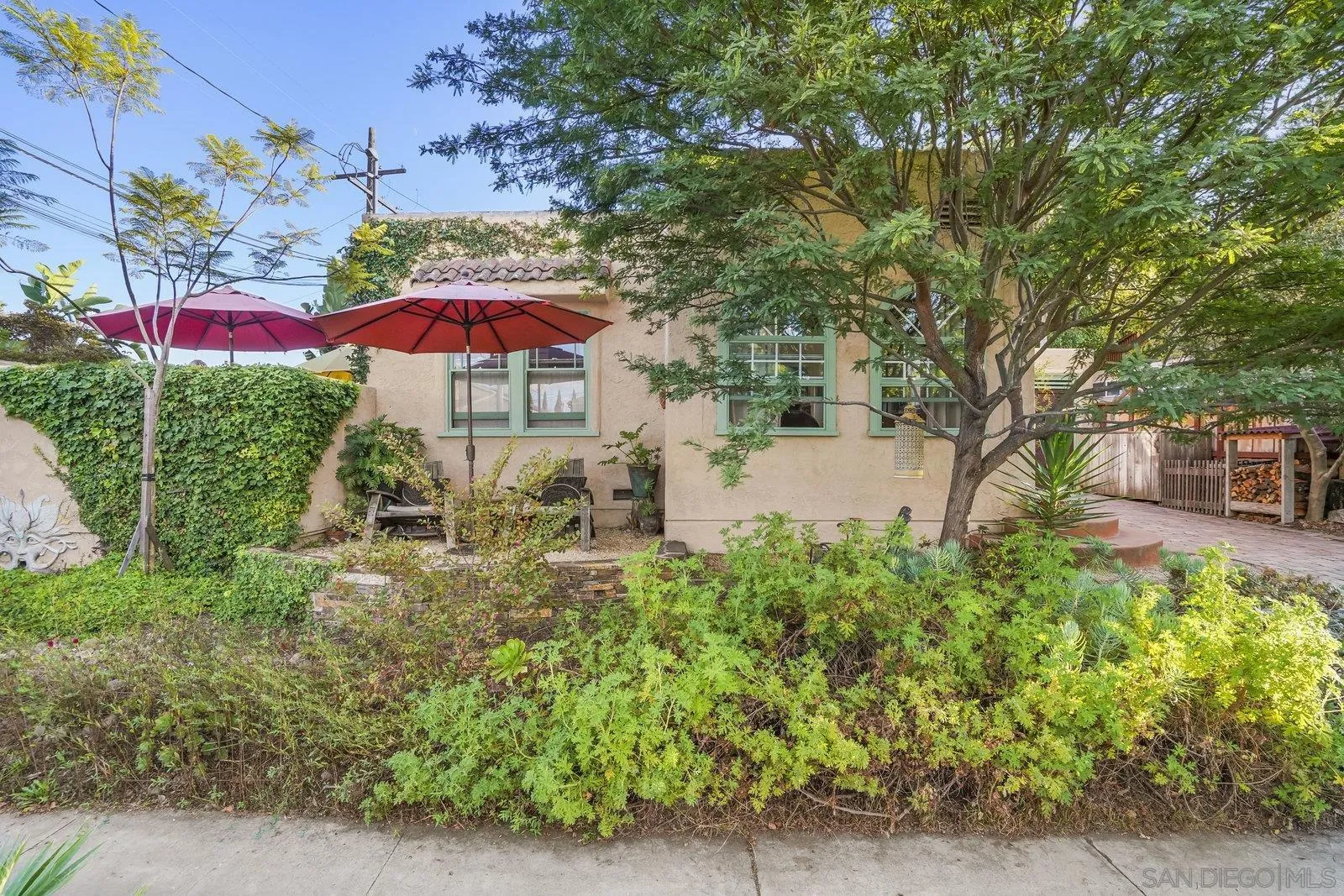 https://cdn.realtyfeed.com/cdn/127/250040972/b620fc5685aa4431b2d5f3e64c4568a1.webp
