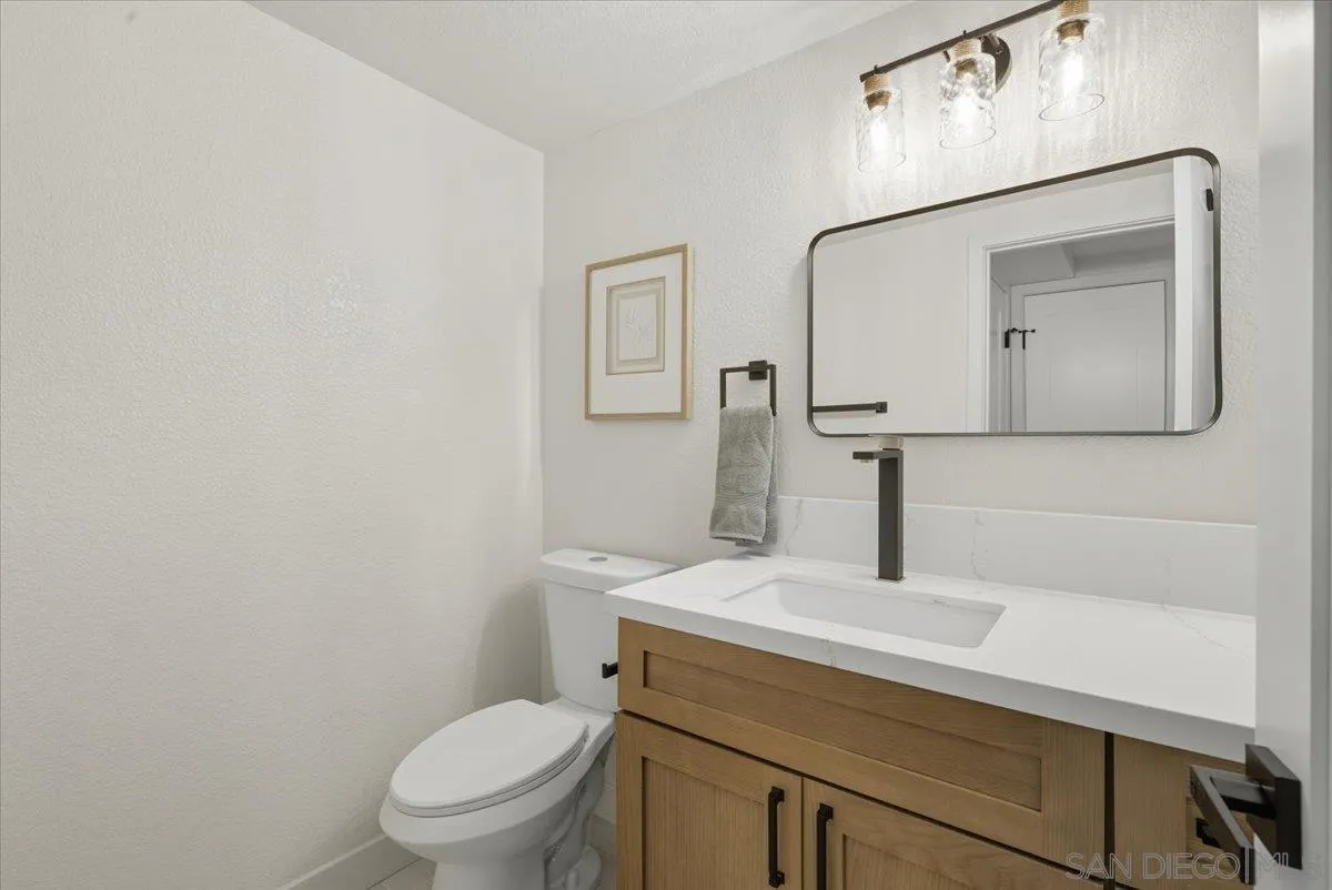 Photo #15: 250040973 Listing: Photo #15