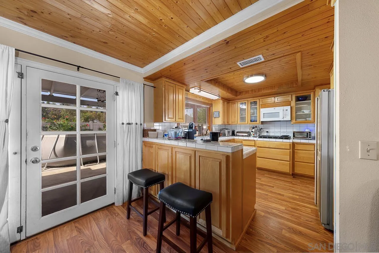 https://cdn.realtyfeed.com/cdn/127/250040978/223d411d9259f29ecbf8e28c2a166e1f.webp