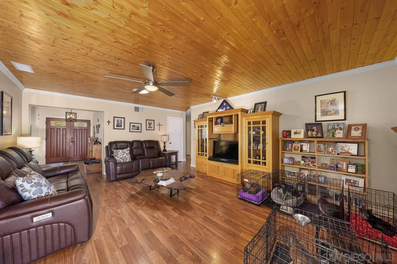 https://cdn.realtyfeed.com/cdn/127/250040978/3bd2d2df512ea8826dc436f6721c102d.webp