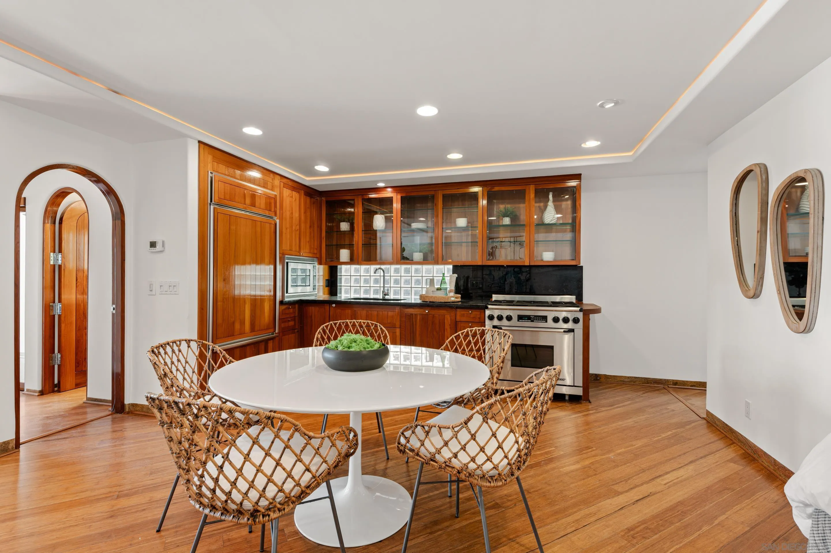 https://cdn.realtyfeed.com/cdn/127/250040981/4e8373ff5176f73fa644490447ea2e24.webp