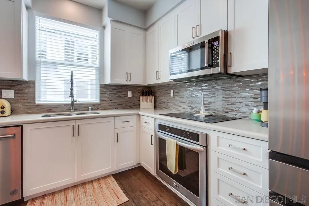https://cdn.realtyfeed.com/cdn/127/250040982/0c92a638bcf852e2993d5462c6d8e551.webp