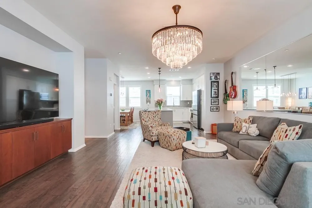 https://cdn.realtyfeed.com/cdn/127/250040982/852f2a90686dc3a242e9a0d9a12e6fbf.webp